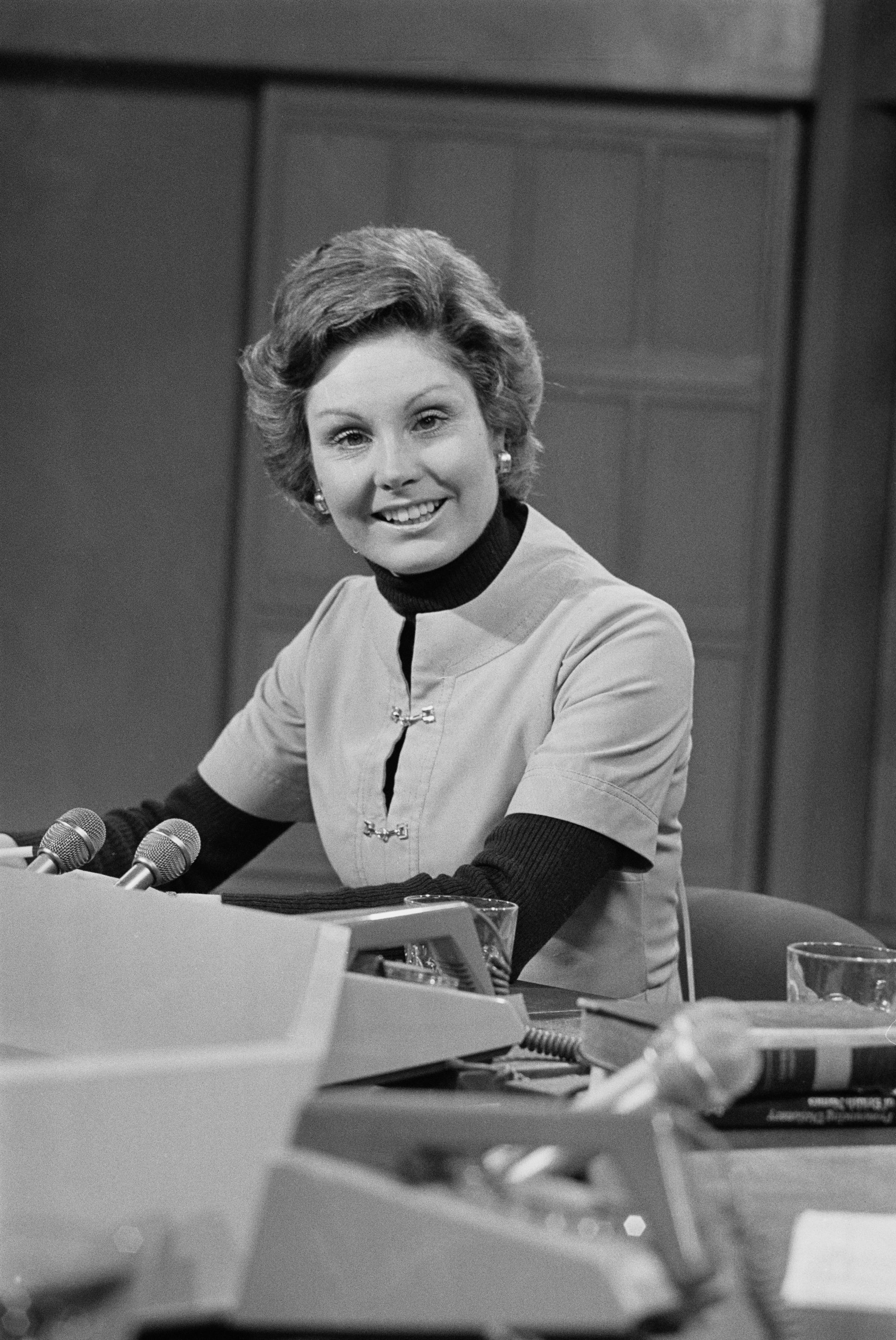 Rippon al BBC Television Center nel 1976