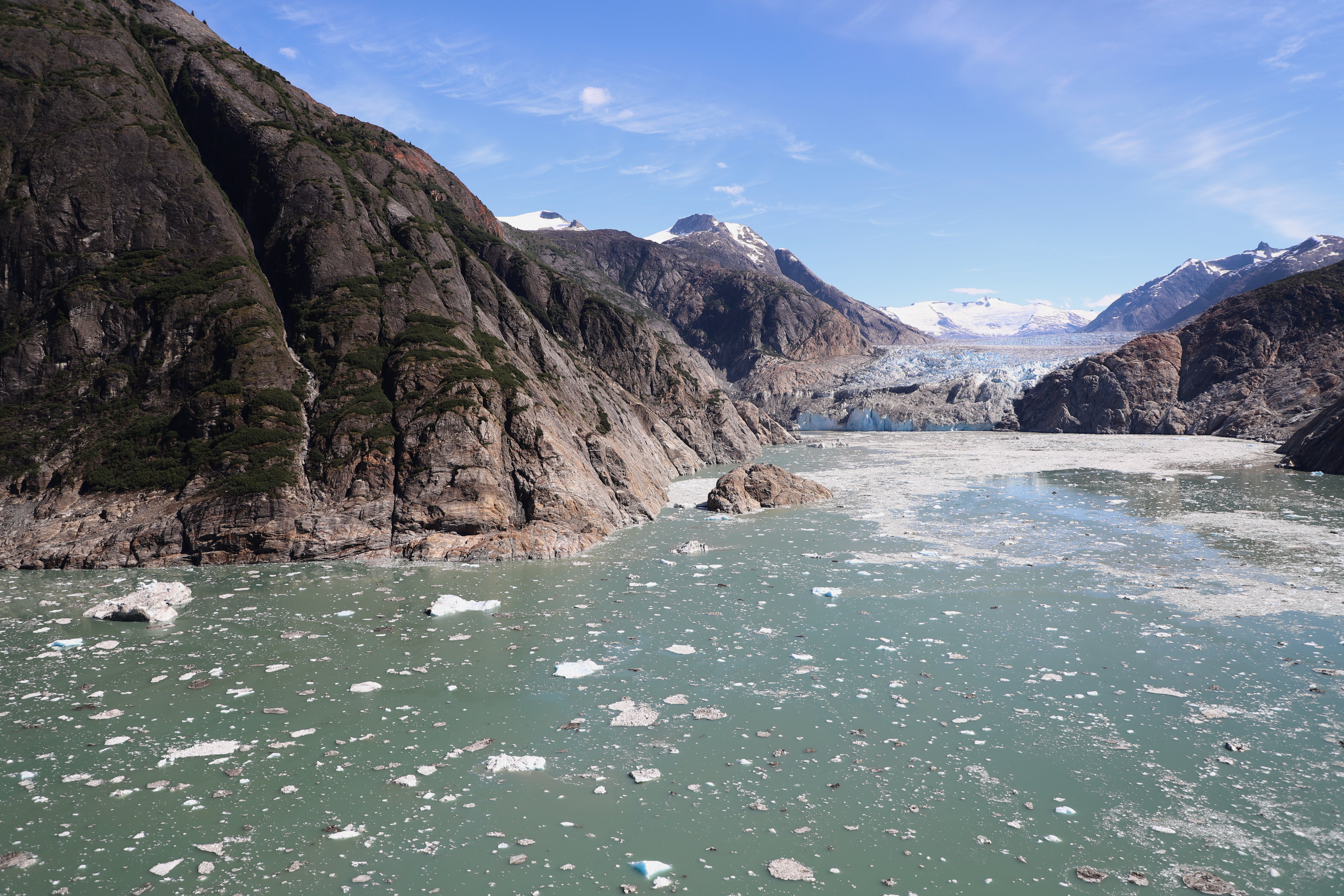 Tracy Arm remains unstable