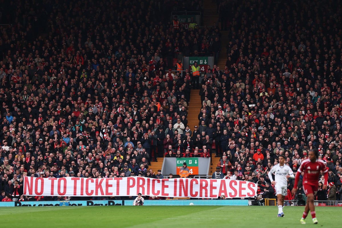Virgil van Dijk backs Liverpool fans in protest against ticket prices – UK Times Virgil van Dijk backs Liverpool fans in protest against ticket prices – UK Times