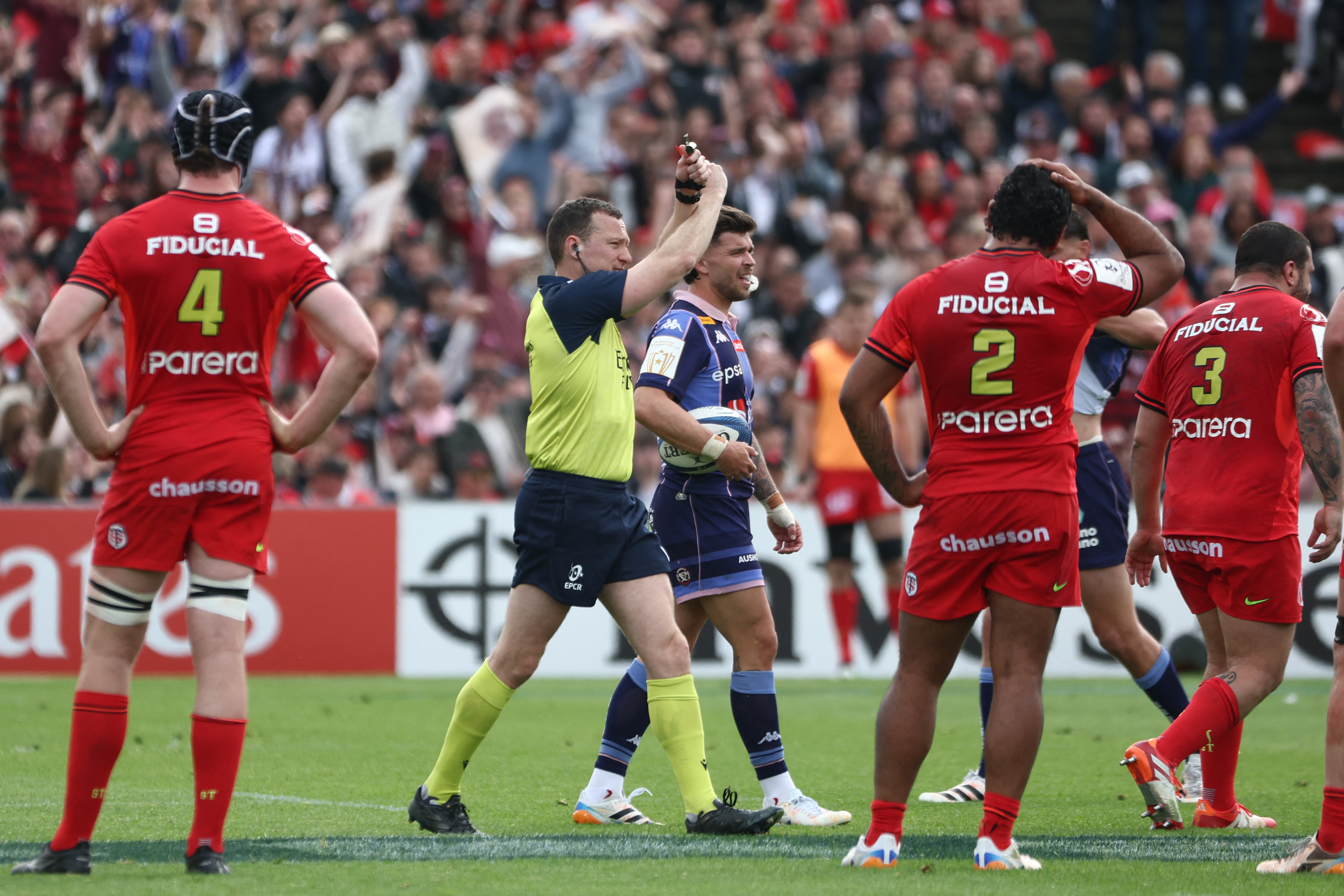 Referee Matt Carley showed a red card to Toulouse prop Dorian Aldgeheri