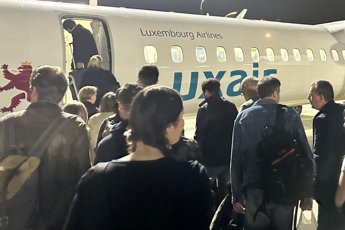 Family spends £1,600 to get home after easyJet flight leaves without them due to EU entry-exit system chaos – UK Times Family spends £1,600 to get home after easyJet flight leaves without them due to EU entry-exit system chaos – UK Times