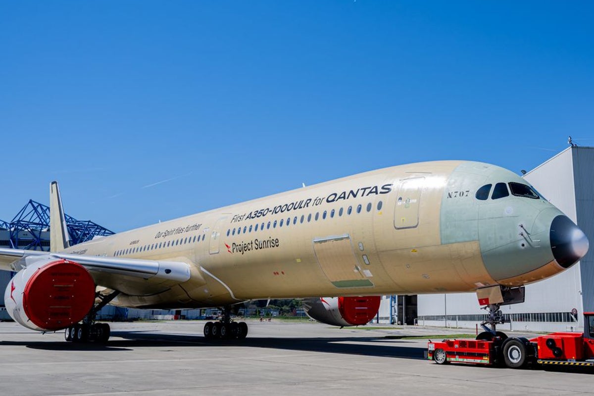 Qantas nonstop London-Sydney flights move one step closer