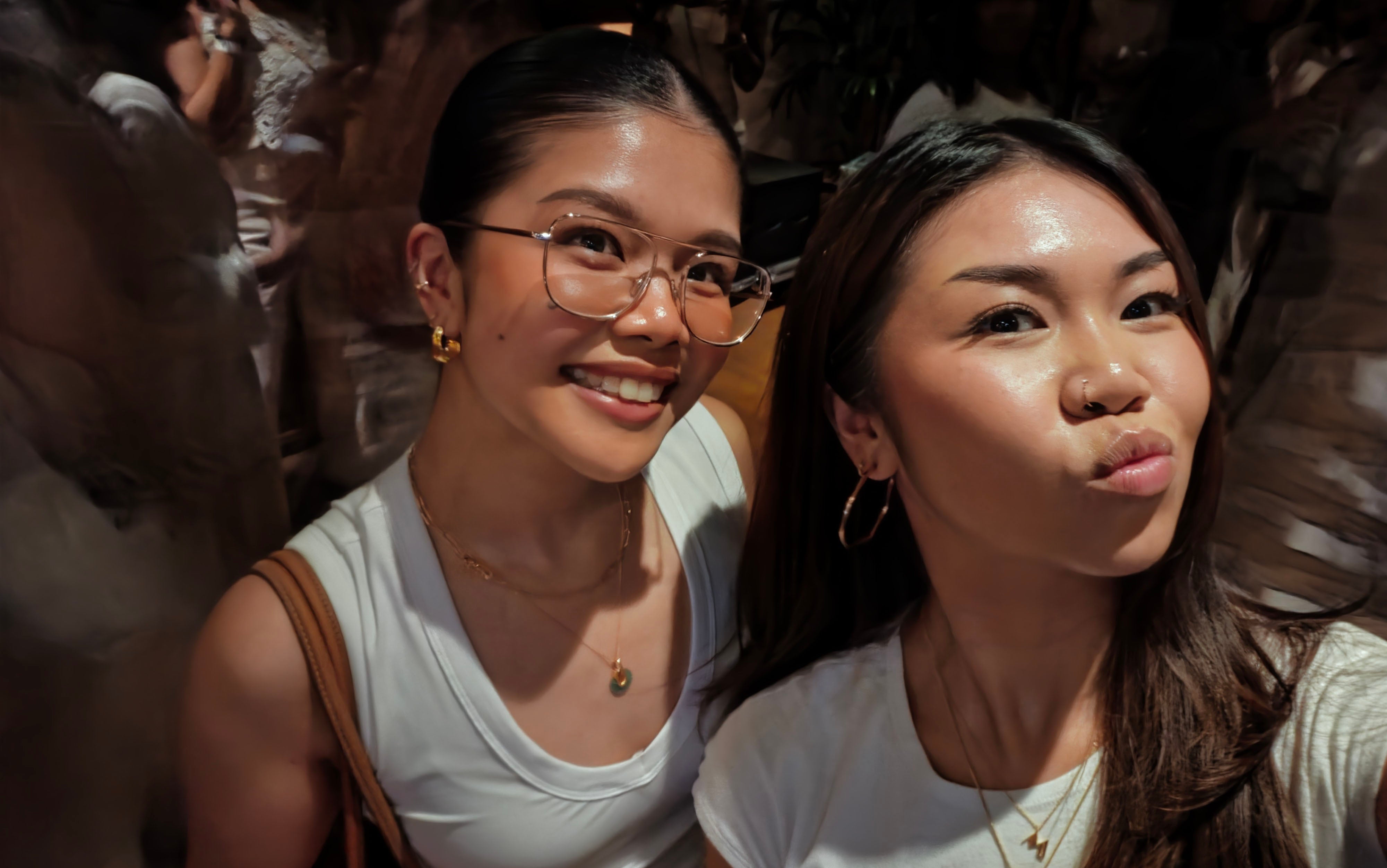DJ Miamor perfects her selfie-taking using the Advanced Selfie feature teamed with Nightography mode