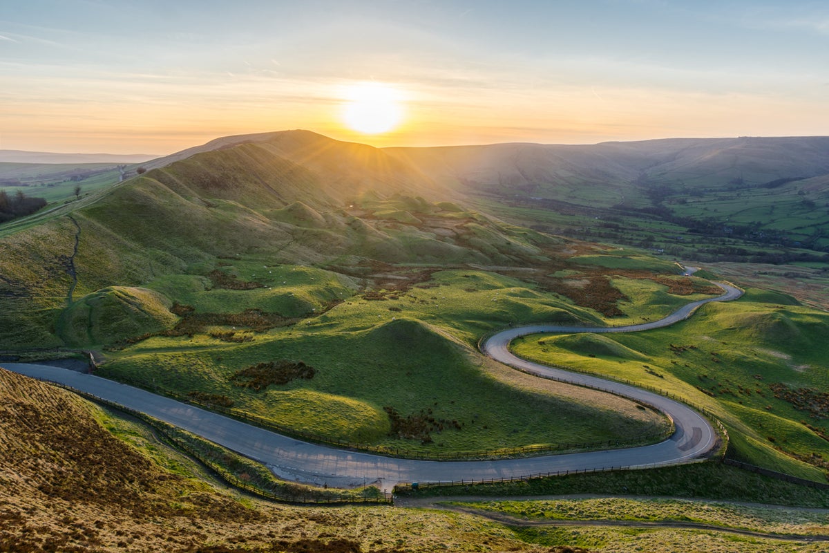 The Peak District is a charming summer staycation spot with a defiant history – UK Times The Peak District is a charming summer staycation spot with a defiant history – UK Times
