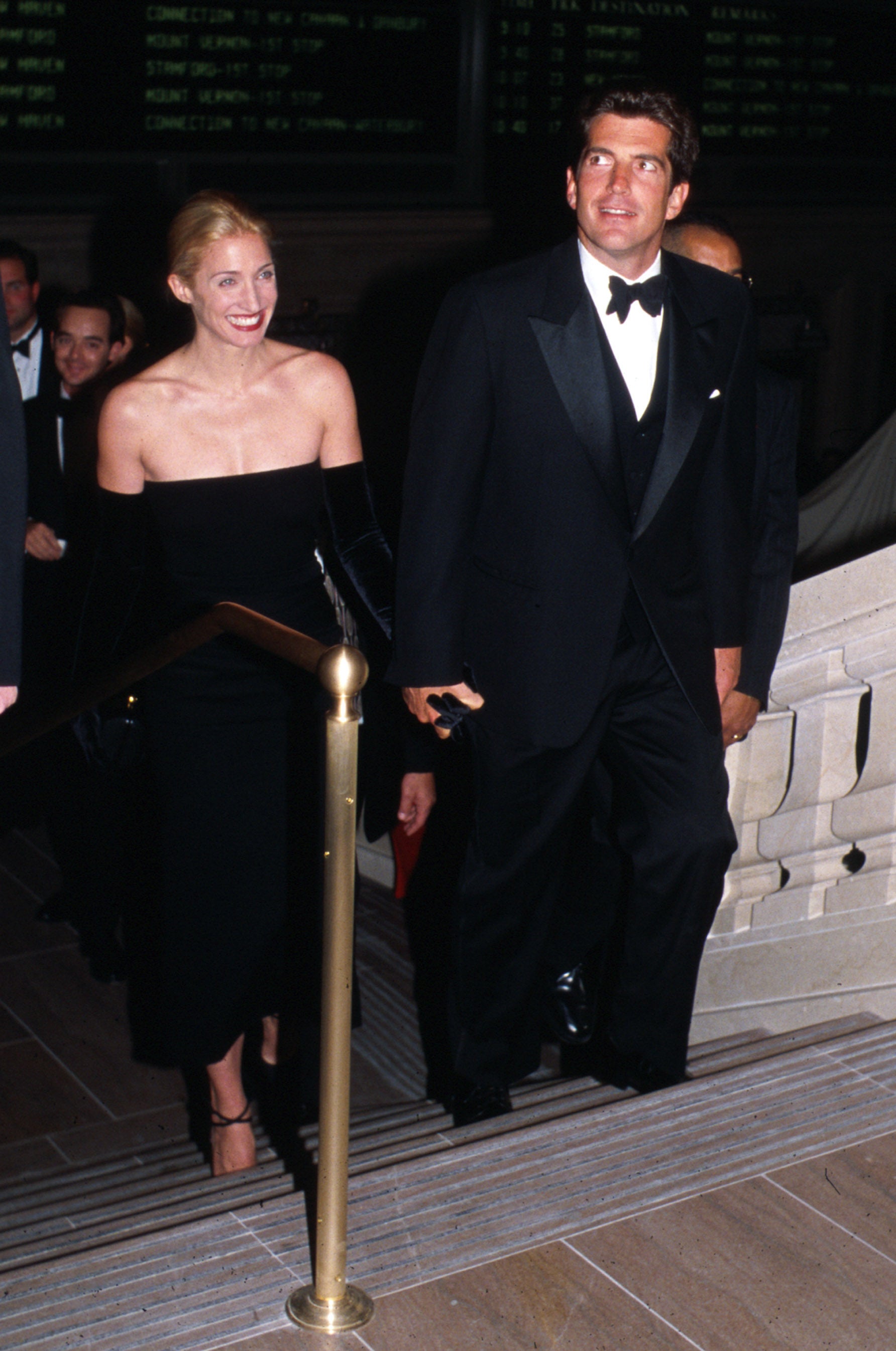 Carolyn Bessette Kennedy and JFK Jr at a 1998 gala honouring the late Jacqueline Onassis