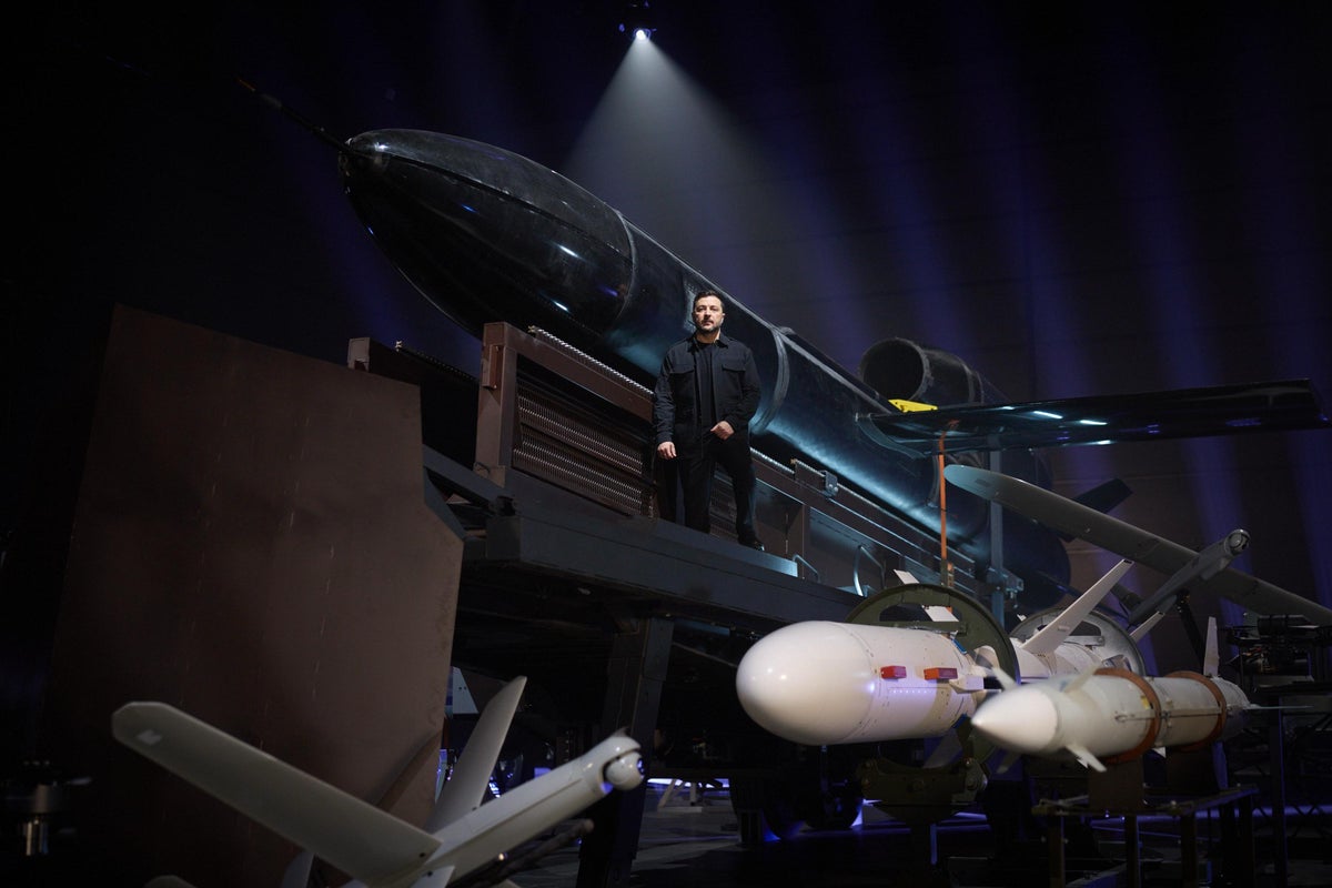 Ukraine-Russia war latest: Putin’s forces surrender to army robots in battlefield first, Zelensky says – UK Times Ukraine-Russia war latest: Putin’s forces surrender to army robots in battlefield first, Zelensky says – UK Times