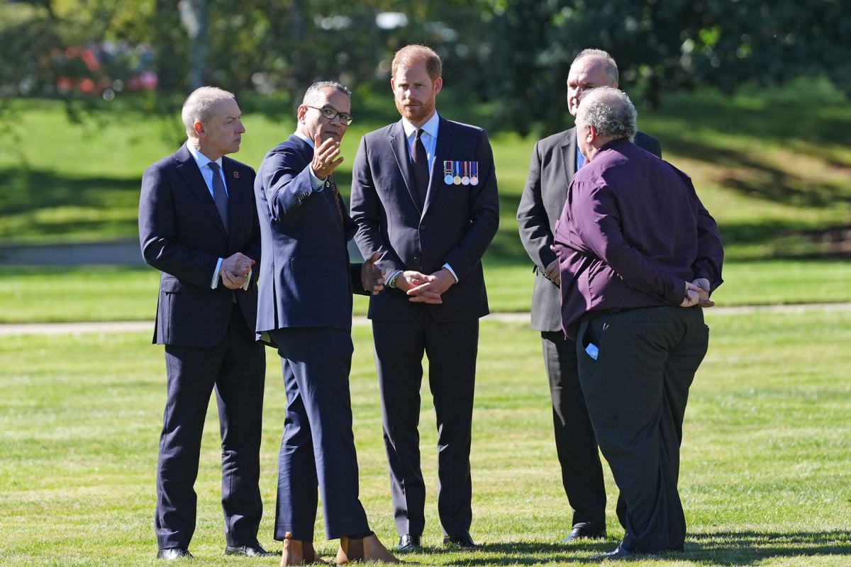 Duke of Sussex meets Indigenous veterans at Australian War Memorial