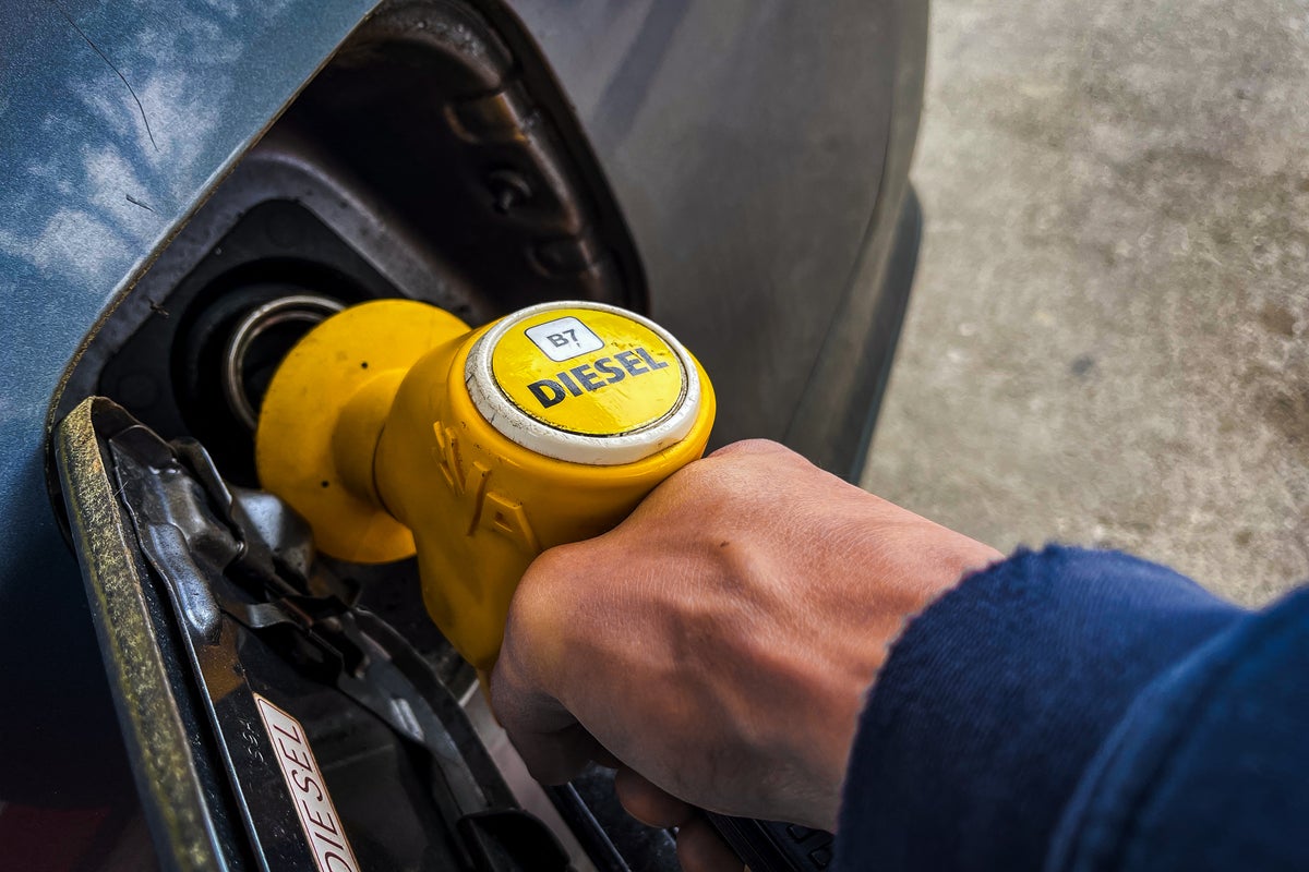 Iran war: Oil prices fall as Trump suggests peace talks could resume