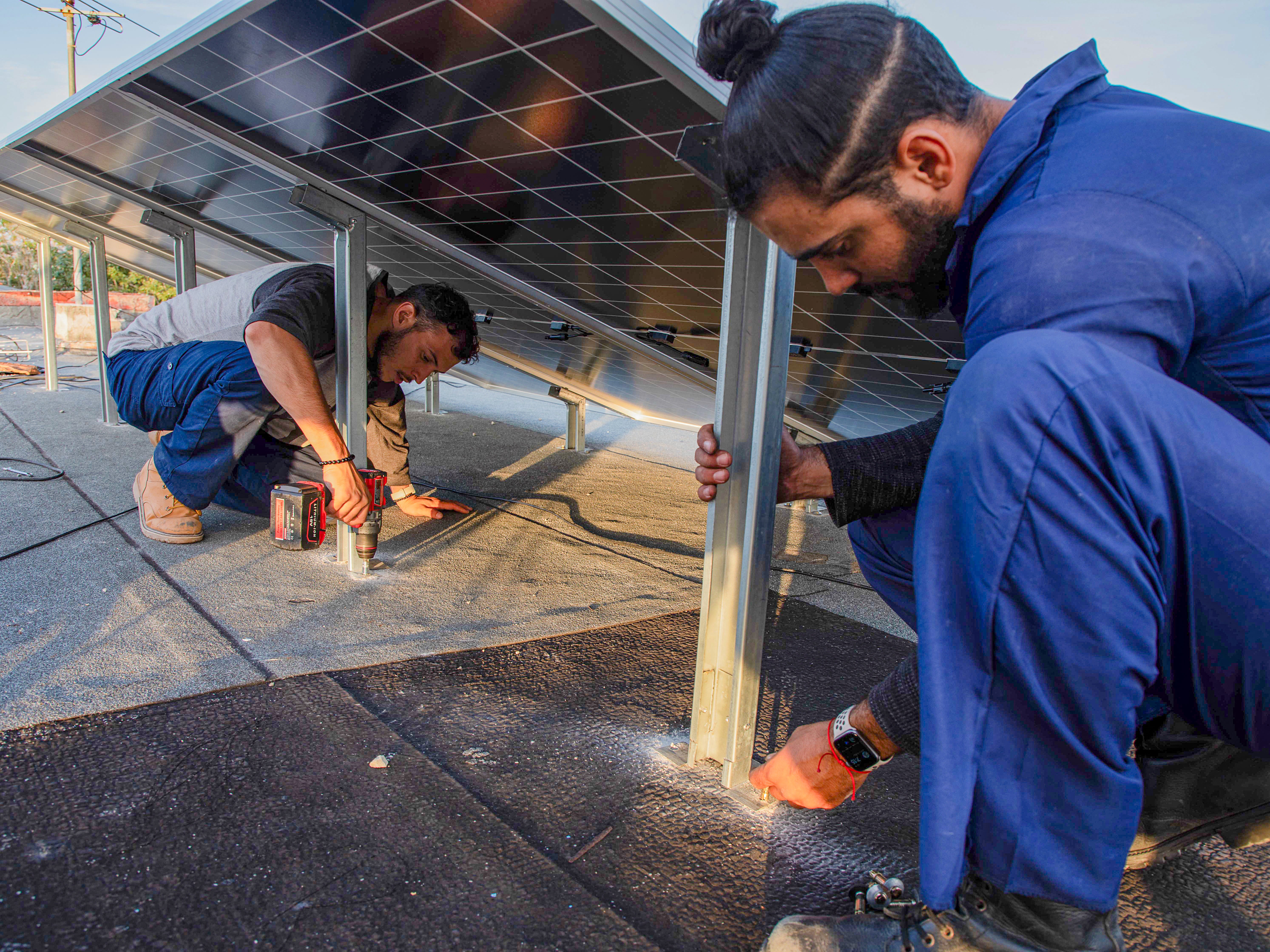 independent.co.uk - Stuti Mishra - How clean energy shielded the world from crisis during Strait of Hormuz blockade