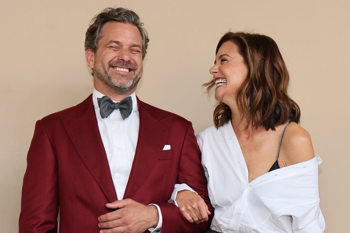 Dawson’s Creek fans are freaking out after Katie Holmes and Joshua Jackson make joint red carpet appearance Dawson’s Creek fans are freaking out after Katie Holmes and Joshua Jackson make joint red carpet appearance