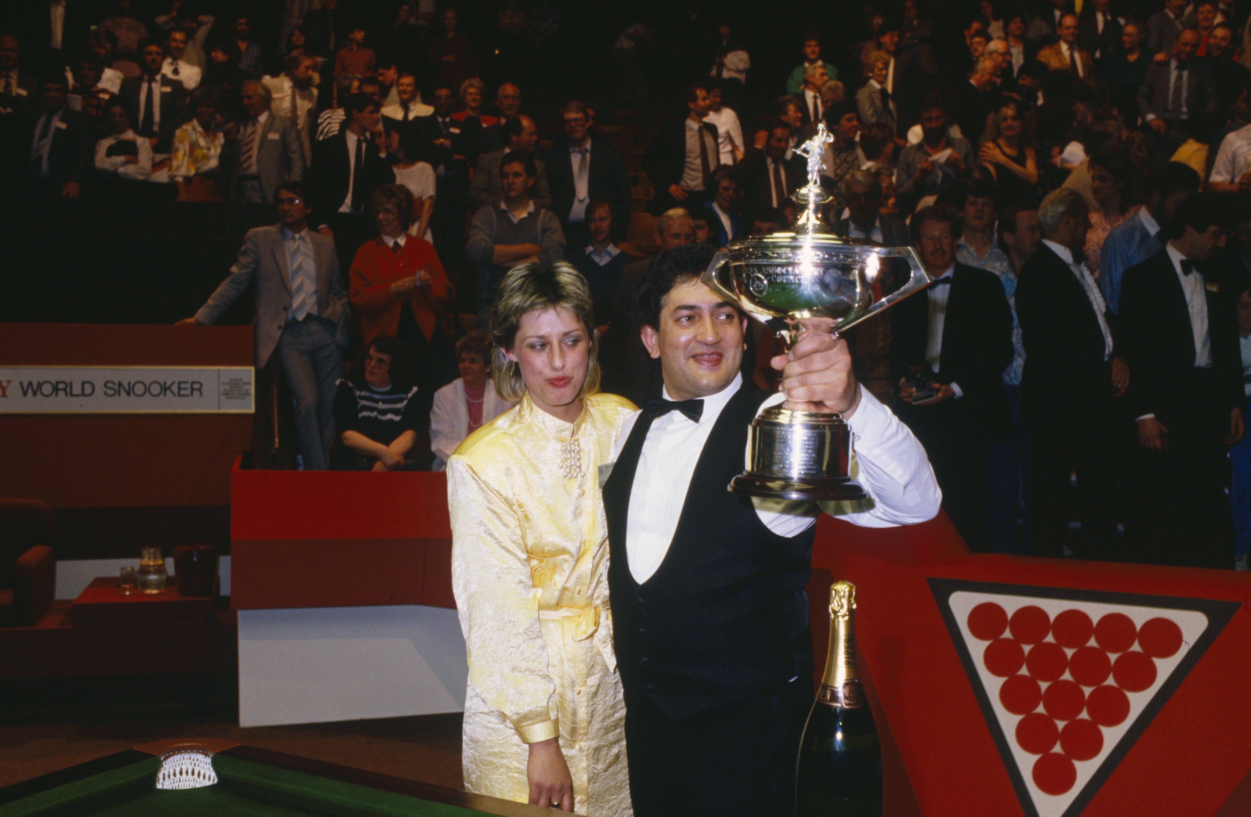 1986 world champion Joe Johnson arguably came closest to breaking the ‘Crucible Curse’ the following year, losing to Steve Davis in the final