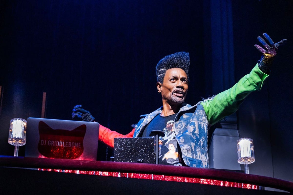 A reimagined 'Cats' on Broadway features a special cat — an actor from the original 1980s musical