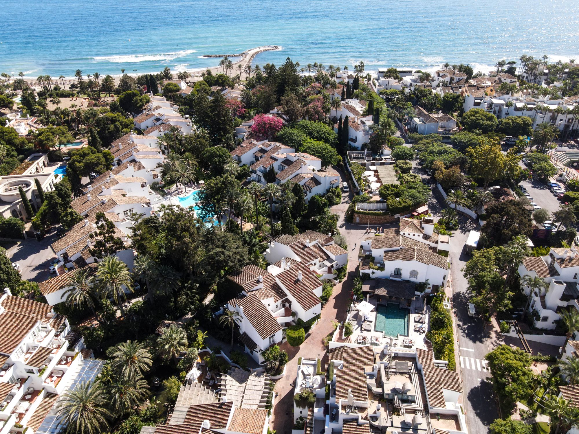 The resort is shared with sister hotel Puente Romano, situated minutes from the sands of the Golden Mile