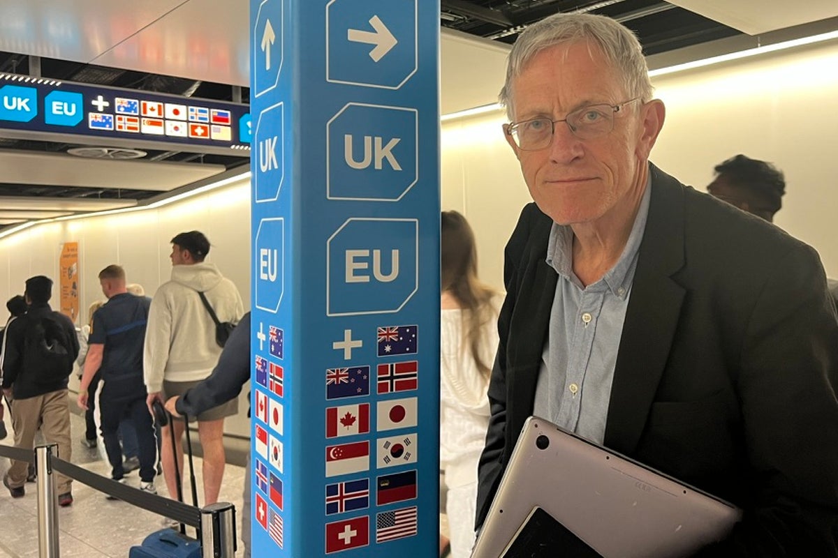 Simon Calder answers your EU entry-exit system questions – from airport queues to what happens if you miss your flight – UK Times Simon Calder answers your EU entry-exit system questions – from airport queues to what happens if you miss your flight – UK Times