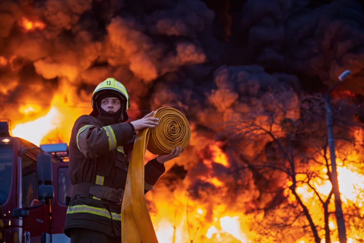 Ukraine-Russia war live: Child among 13 killed as Putin’s forces attack Kyiv and other cities overnight – UK Times Ukraine-Russia war live: Child among 13 killed as Putin’s forces attack Kyiv and other cities overnight – UK Times