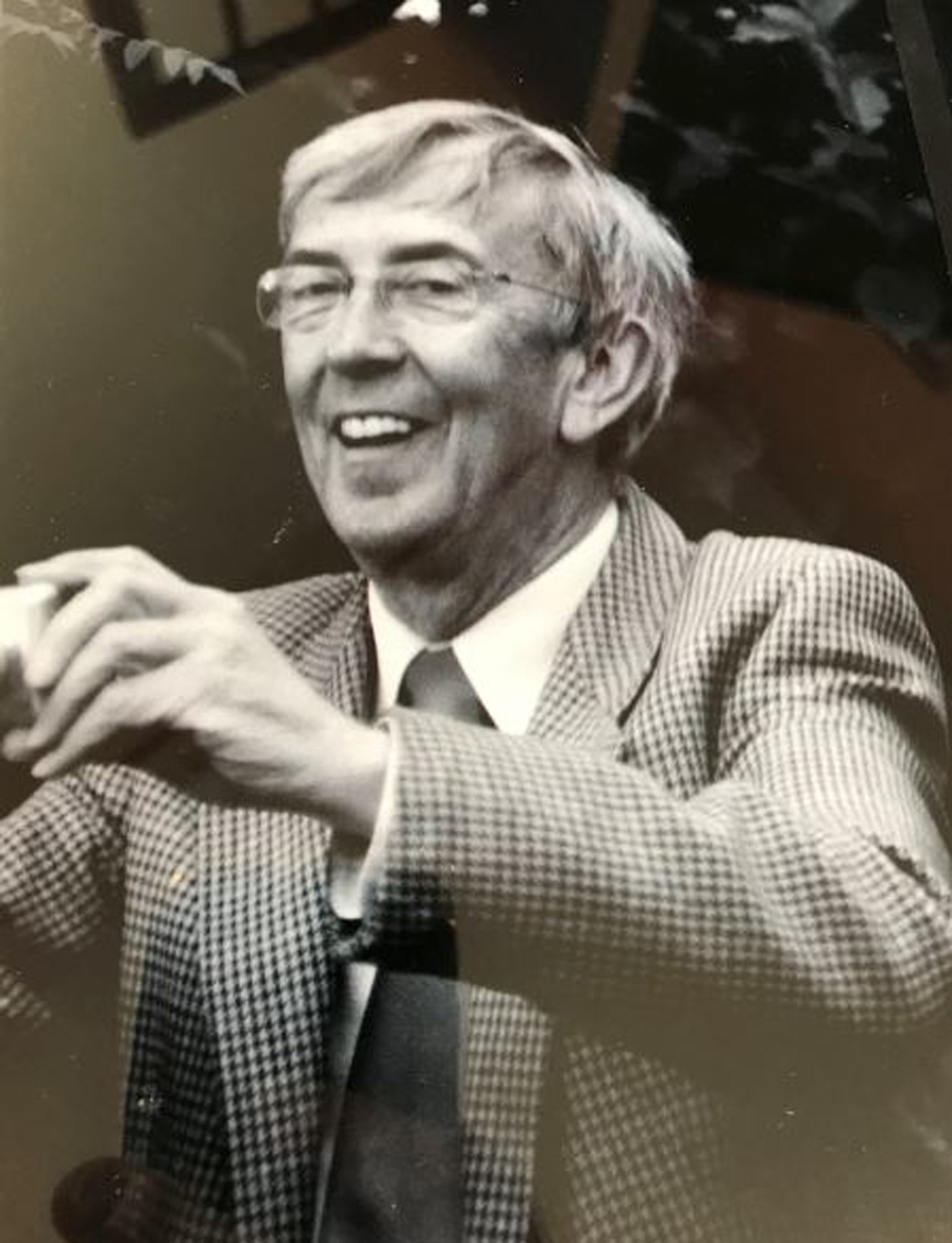 Peter Farquhar's death was attributed to acute alcohol toxicity