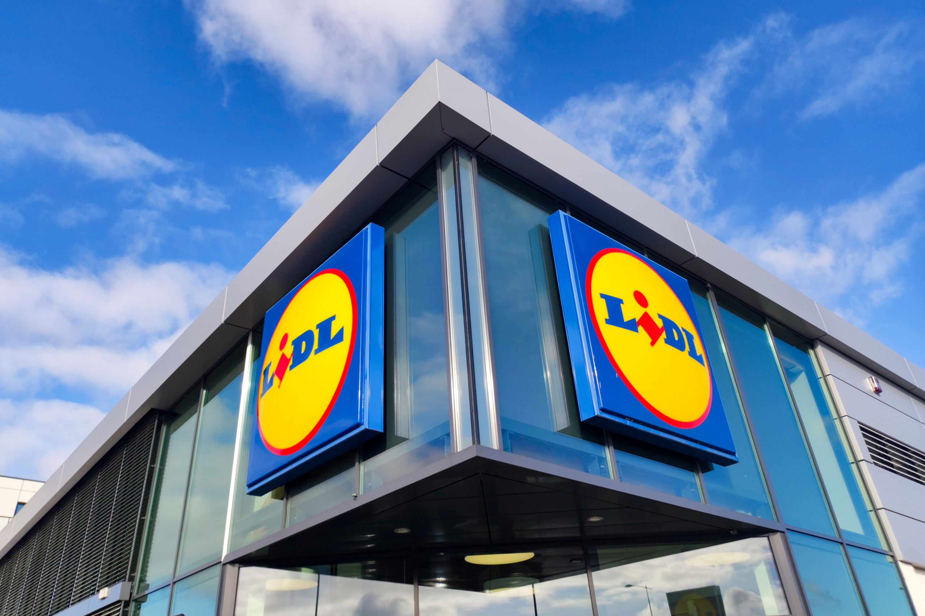 independent.co.uk - Alex Lee - Lidl is about to launch its own cheap mobile network in the UK