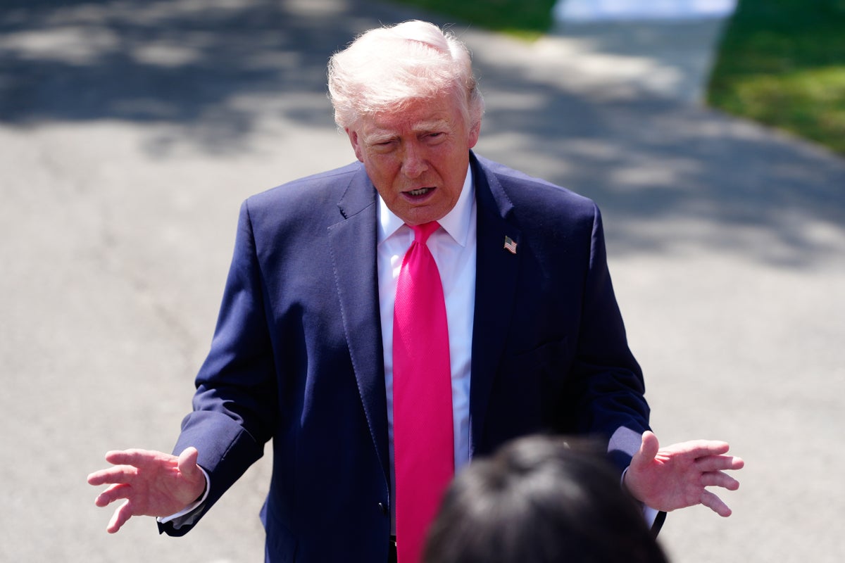 ‘I’m sure the Pope is a great guy’: Trump insists he’s not warring with Leo but then spreads lie about Catholic leader – UK Times ‘I’m sure the Pope is a great guy’: Trump insists he’s not warring with Leo but then spreads lie about Catholic leader – UK Times