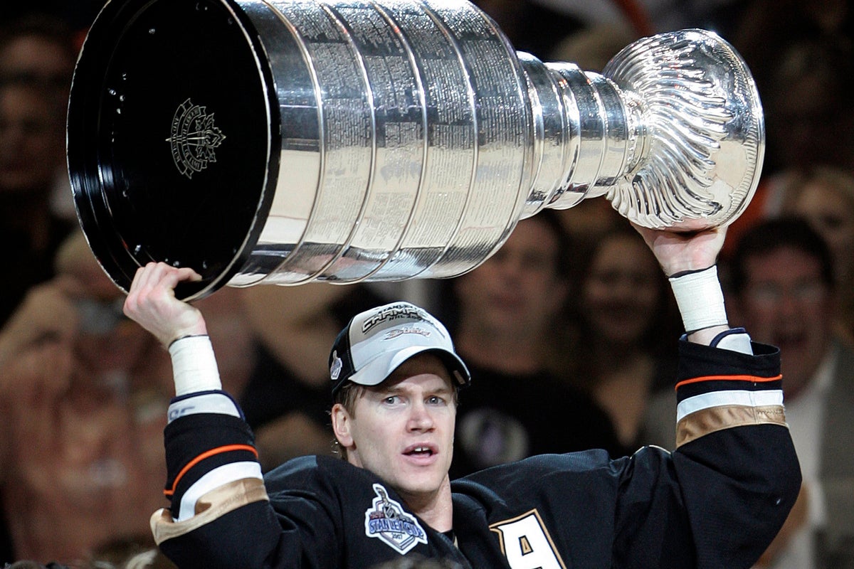 Writing a book is the latest chapter in Chris Pronger’s post-NHL career journey – UK Times Writing a book is the latest chapter in Chris Pronger’s post-NHL career journey – UK Times