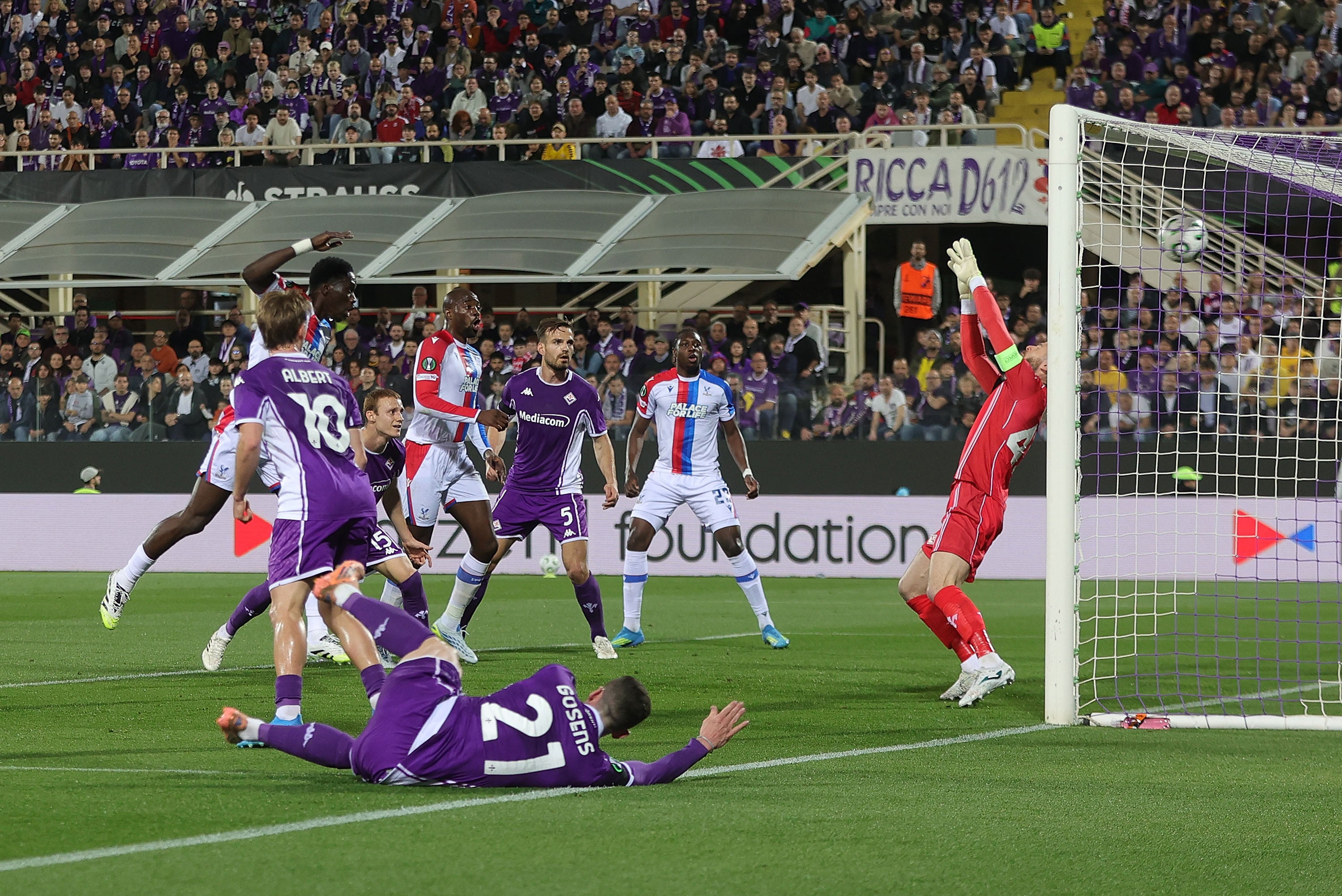 Crystal Palace lose to Fiorentina but secure Conference League semi-final place