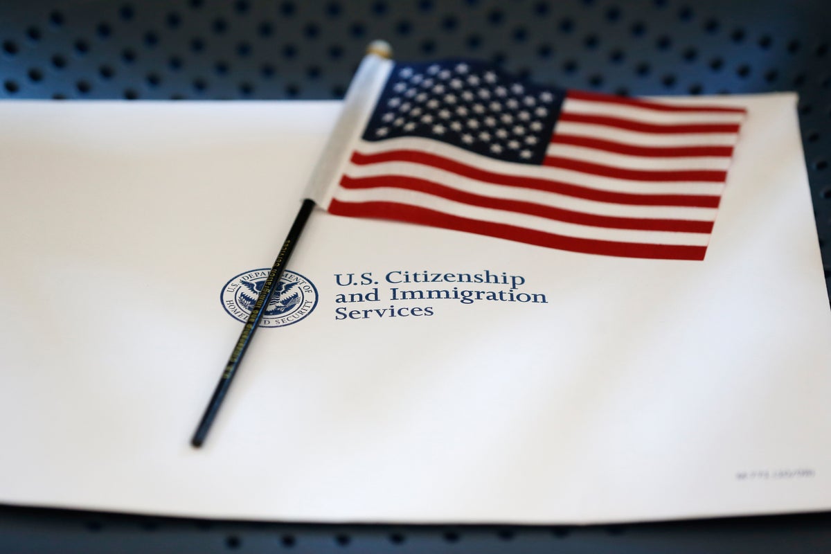 A Venezuelan doctor in ICE custody misses husbands asylum interview after being detained at airport