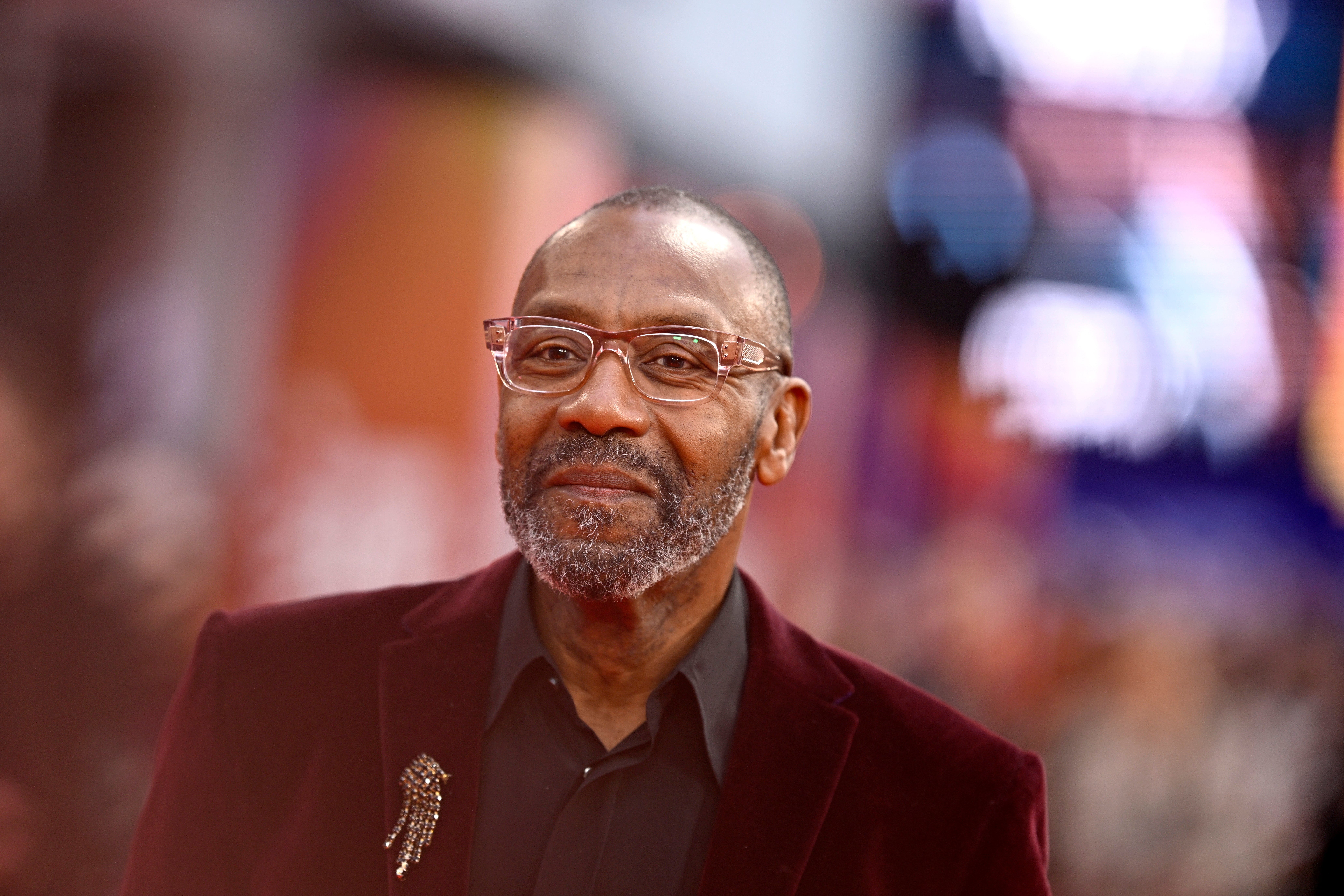 Lenny Henry descobriu que um amigo da família era seu pai biológico quando tinha 12 anos