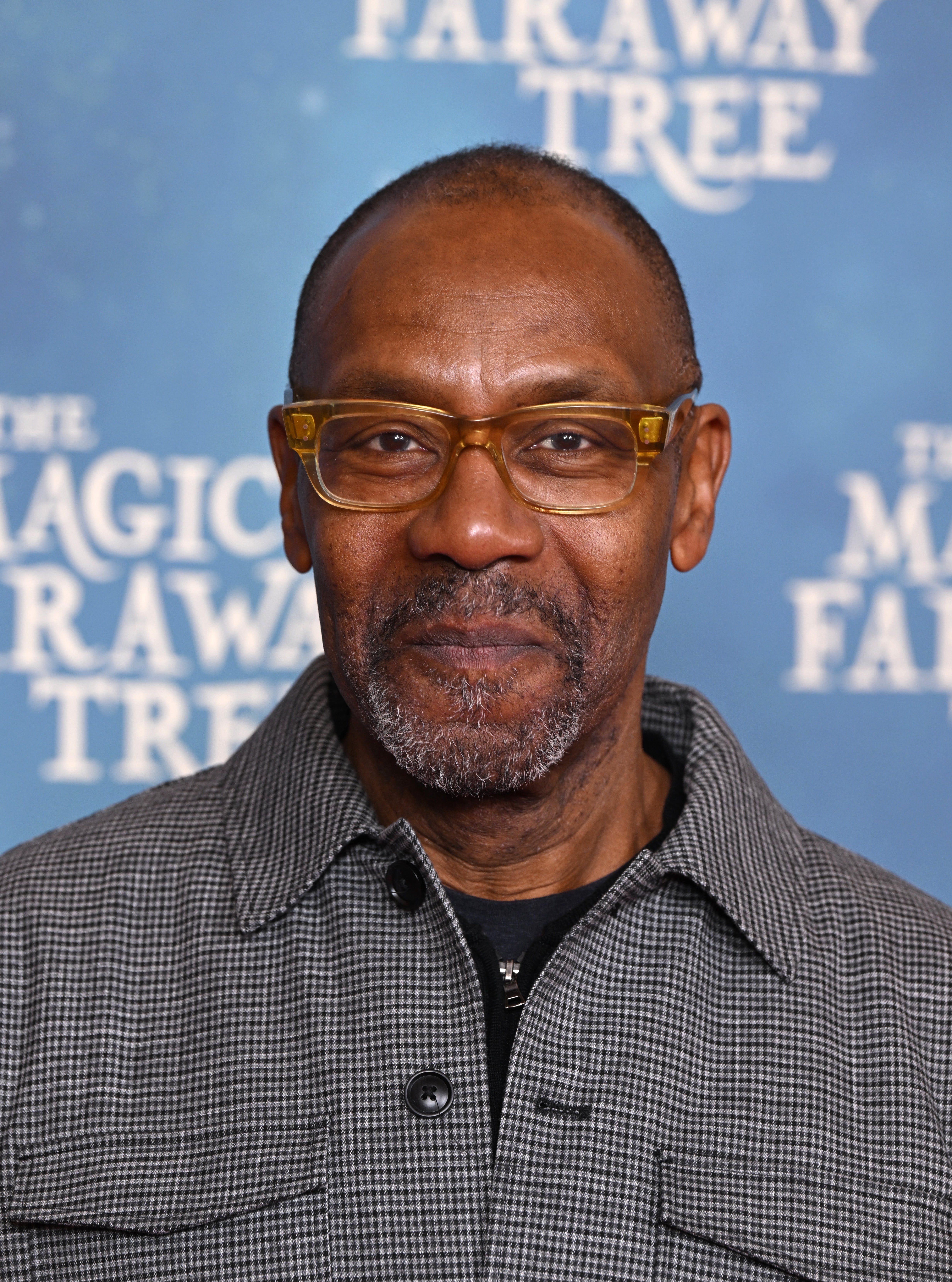 Lenny Henry 'começou a tremer' quando descobriu quem era seu pai