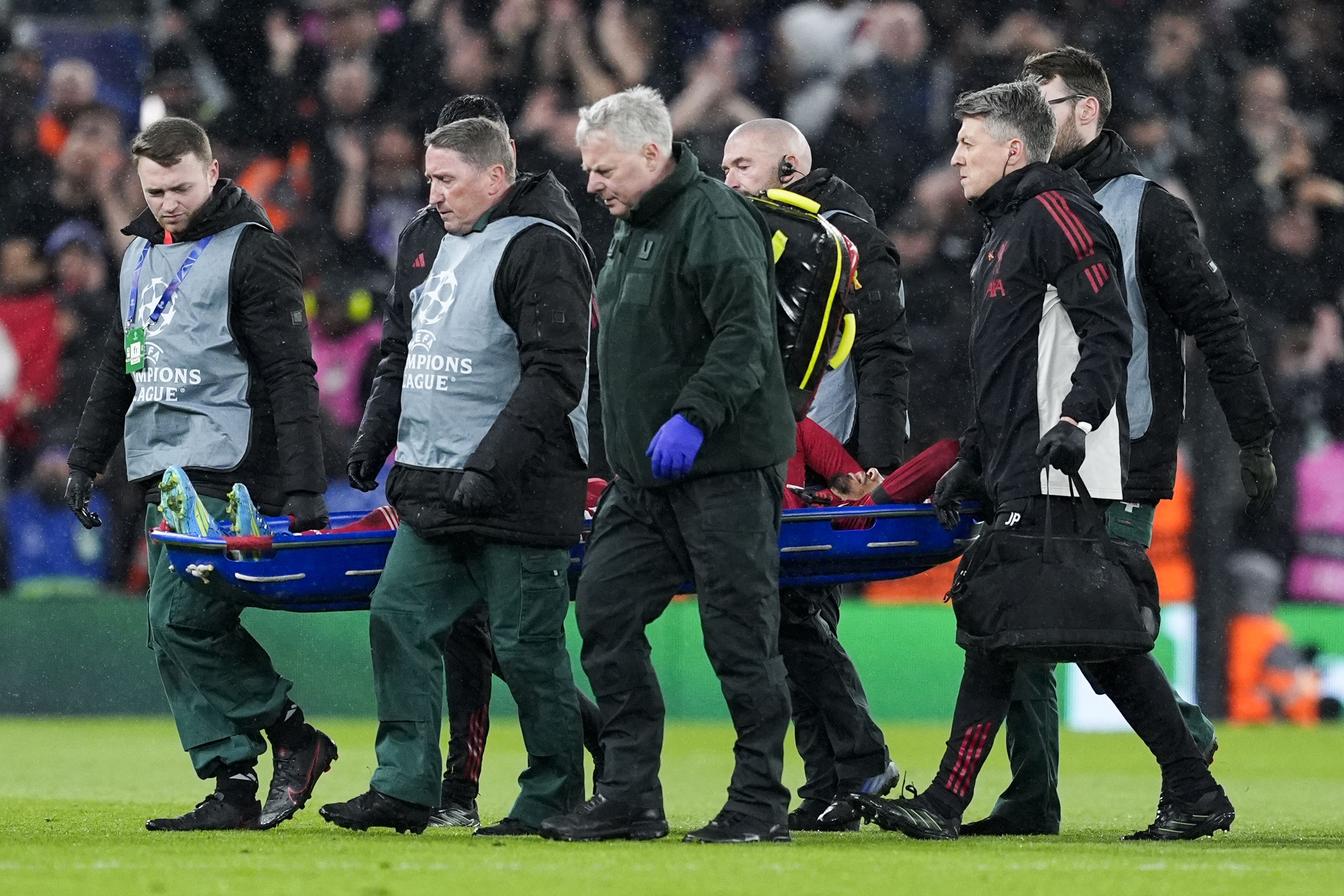 Hugo Ekitike will return stronger after ‘devastating’ injury – Arne Slot