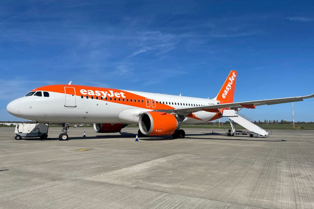 ‘Too heavy’ easyJet plane asks passengers to leave before take off