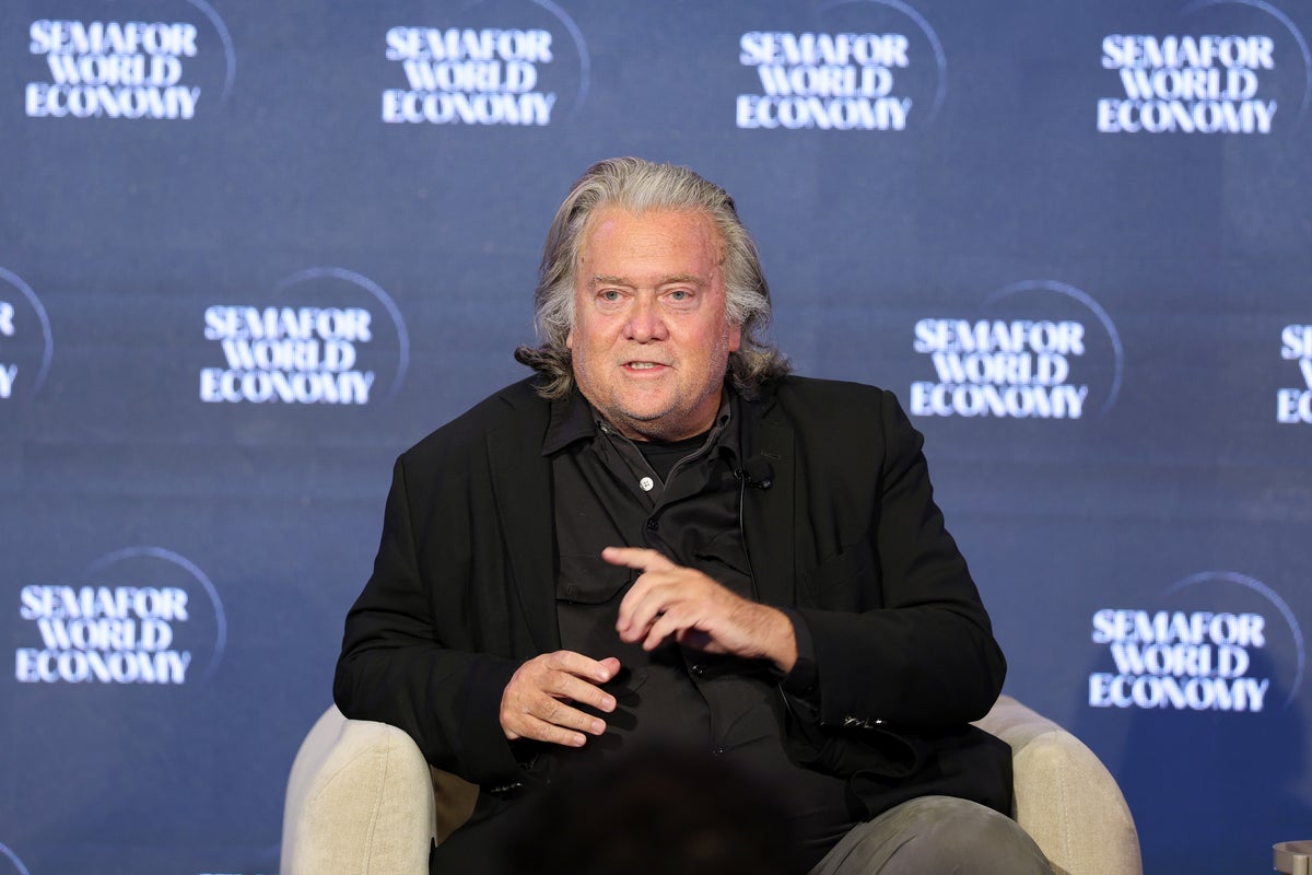 Steve Bannon, DC'deki etkinlik sırasında JD Vance'in MAGA'nın varisi olmasını reddetti