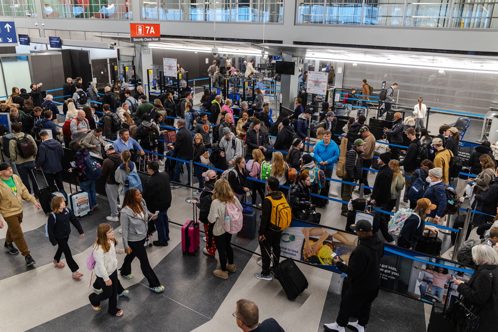 Chicago’s O’Hare airport told to cut 300 daily flights to reduce delays