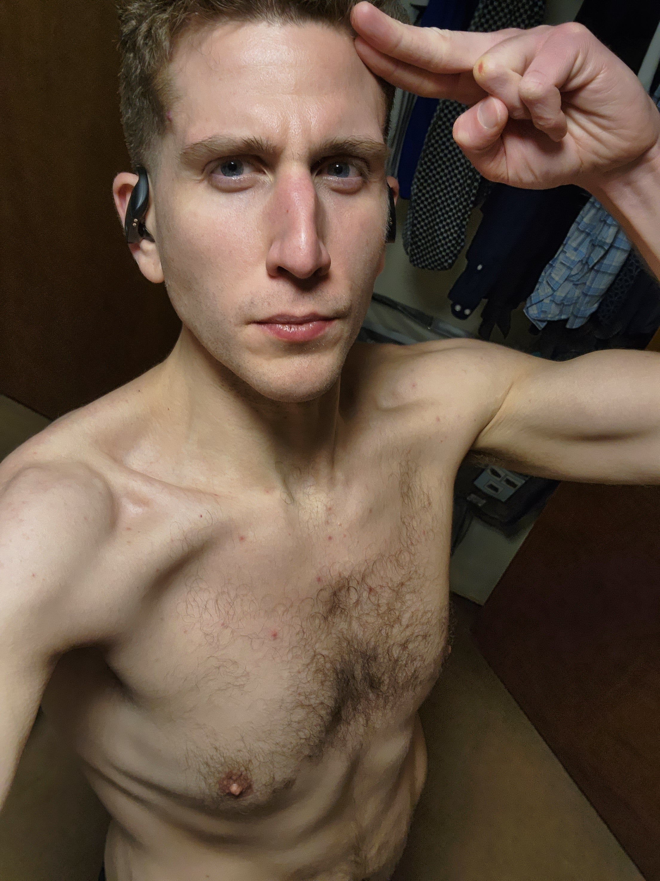 What investigators mostly found on his phone were half-naked selfies of the convicted killer