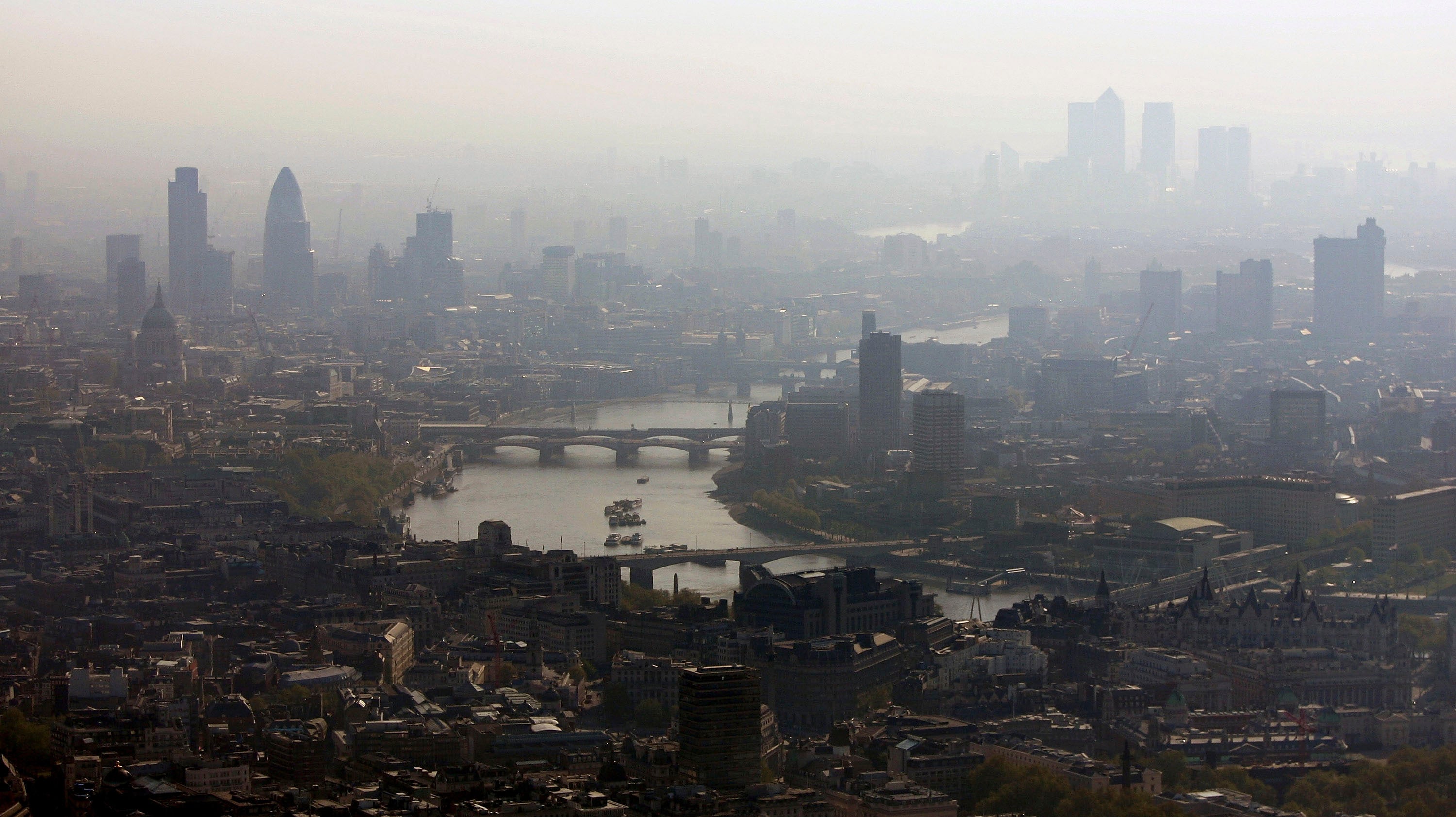 A free text message and email warning system has been introduced by the Government to alert people across the UK when air pollution reaches high levels in their local area