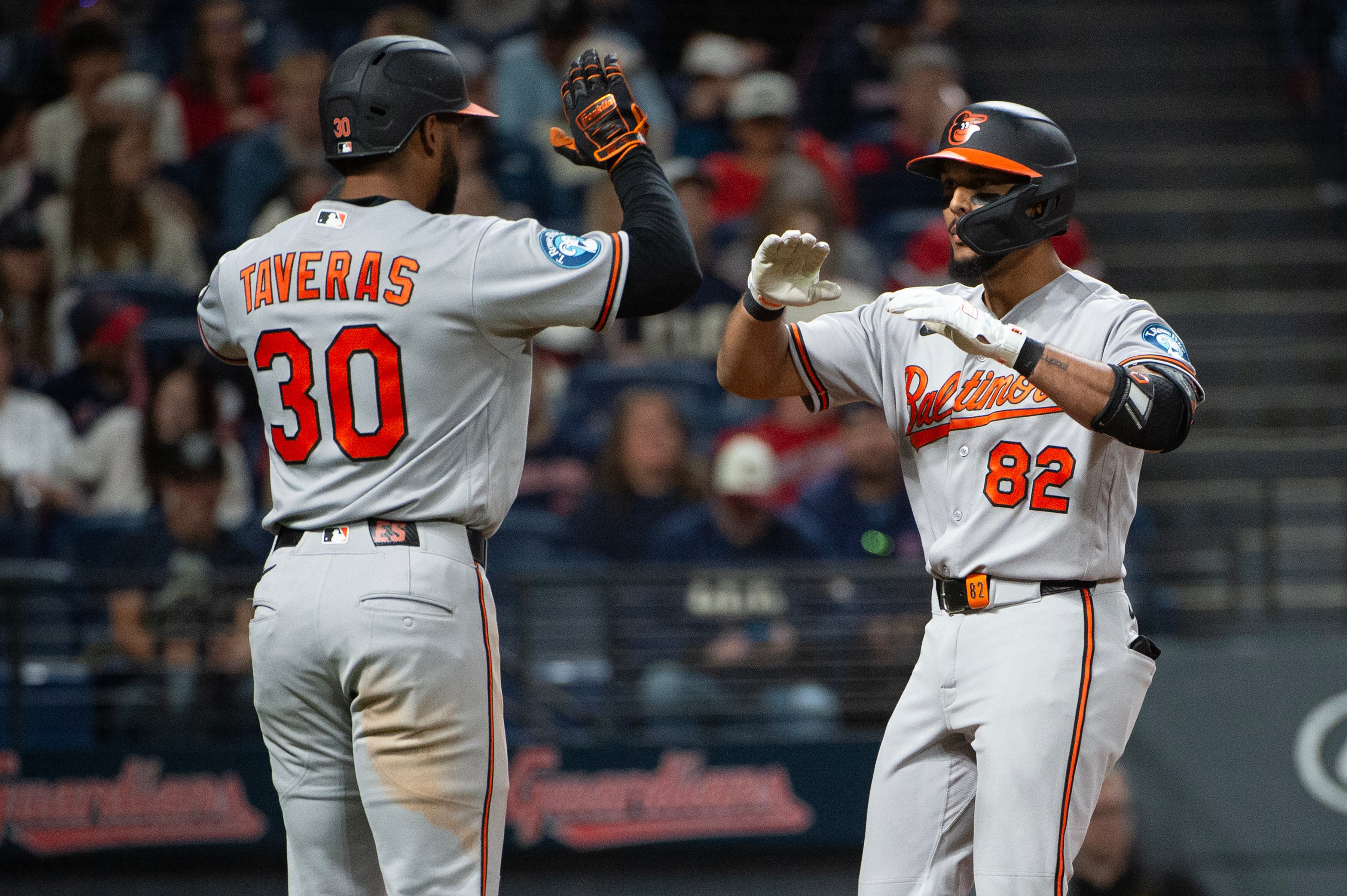 ORIOLES-GUARDIANES