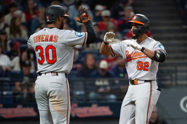 ORIOLES-GUARDIANES