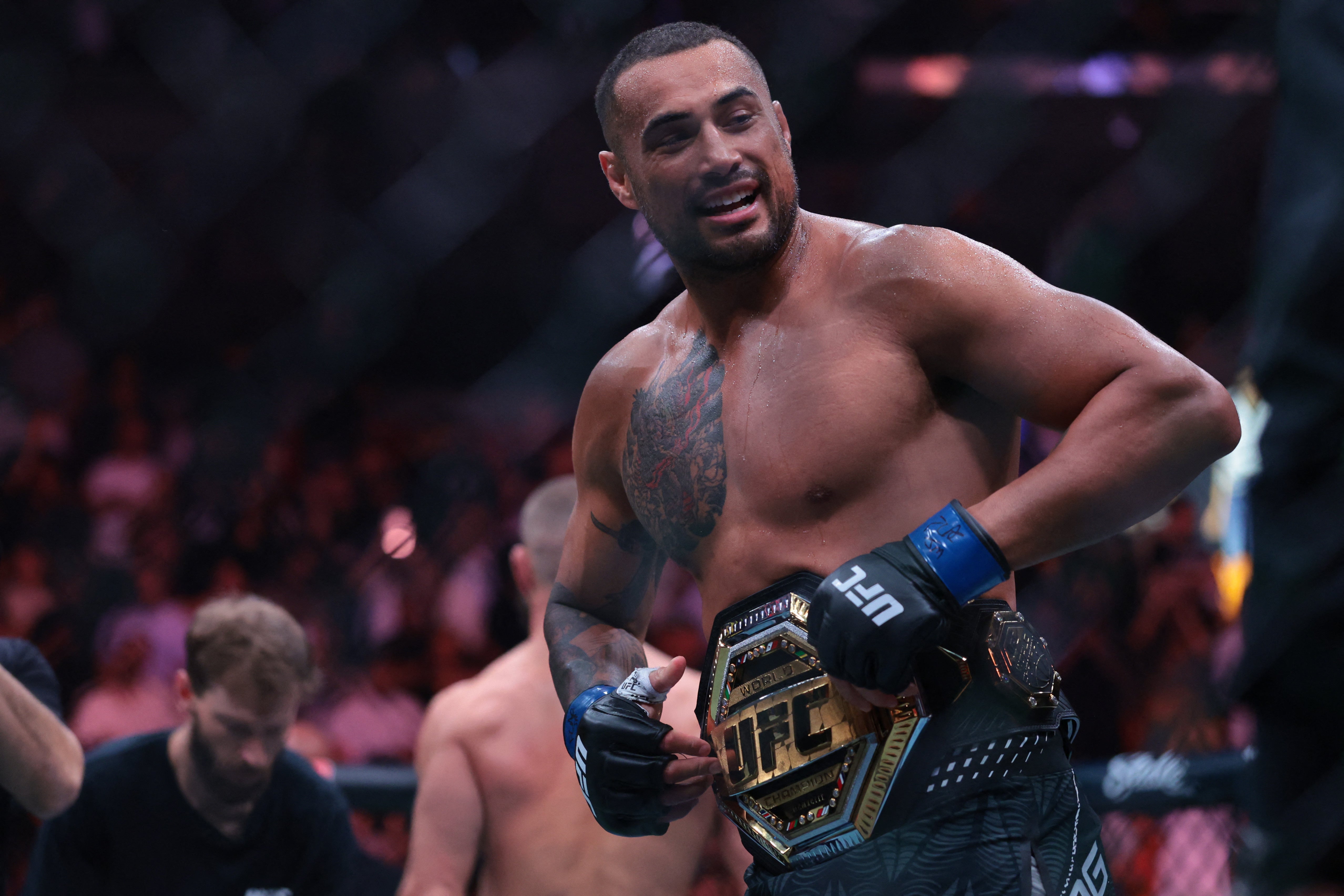 Carlos Ulberg injury extent revealed after winning UFC title on one knee