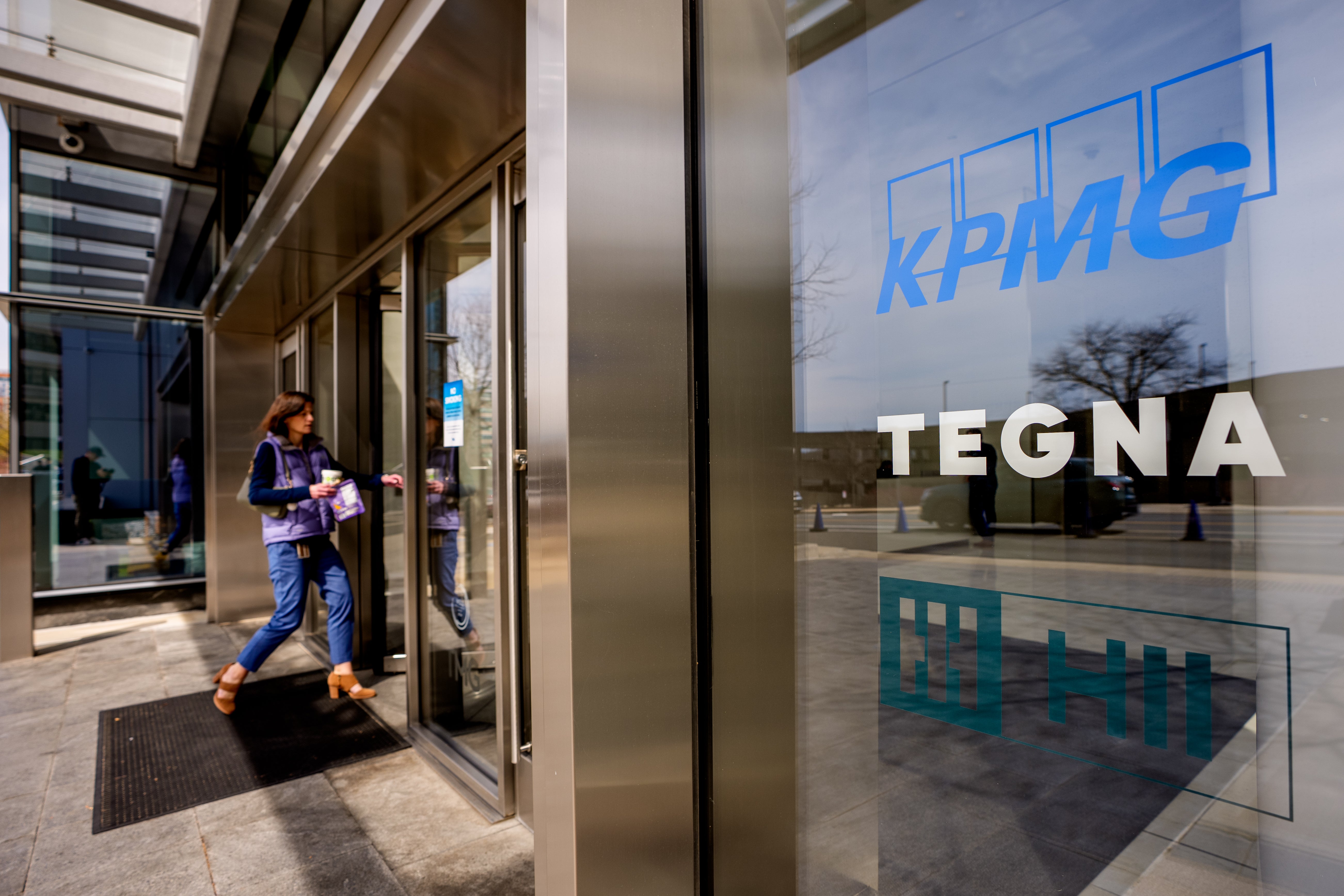 independent.co.uk - Ap Correspondent - Judge blocks $6.2bn merger of local TV giants amid fears of monopoly