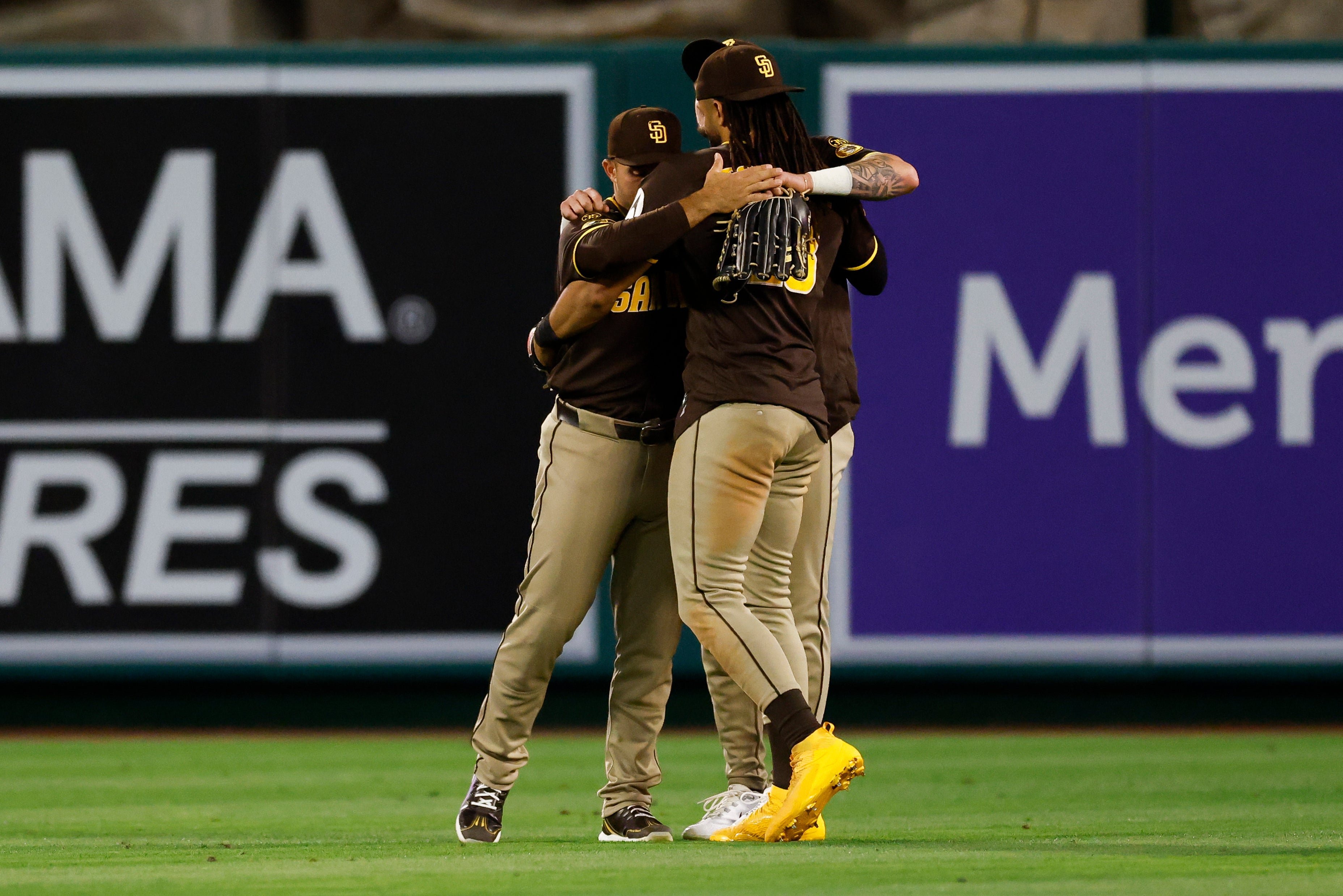 PADRES-ANGELINOS