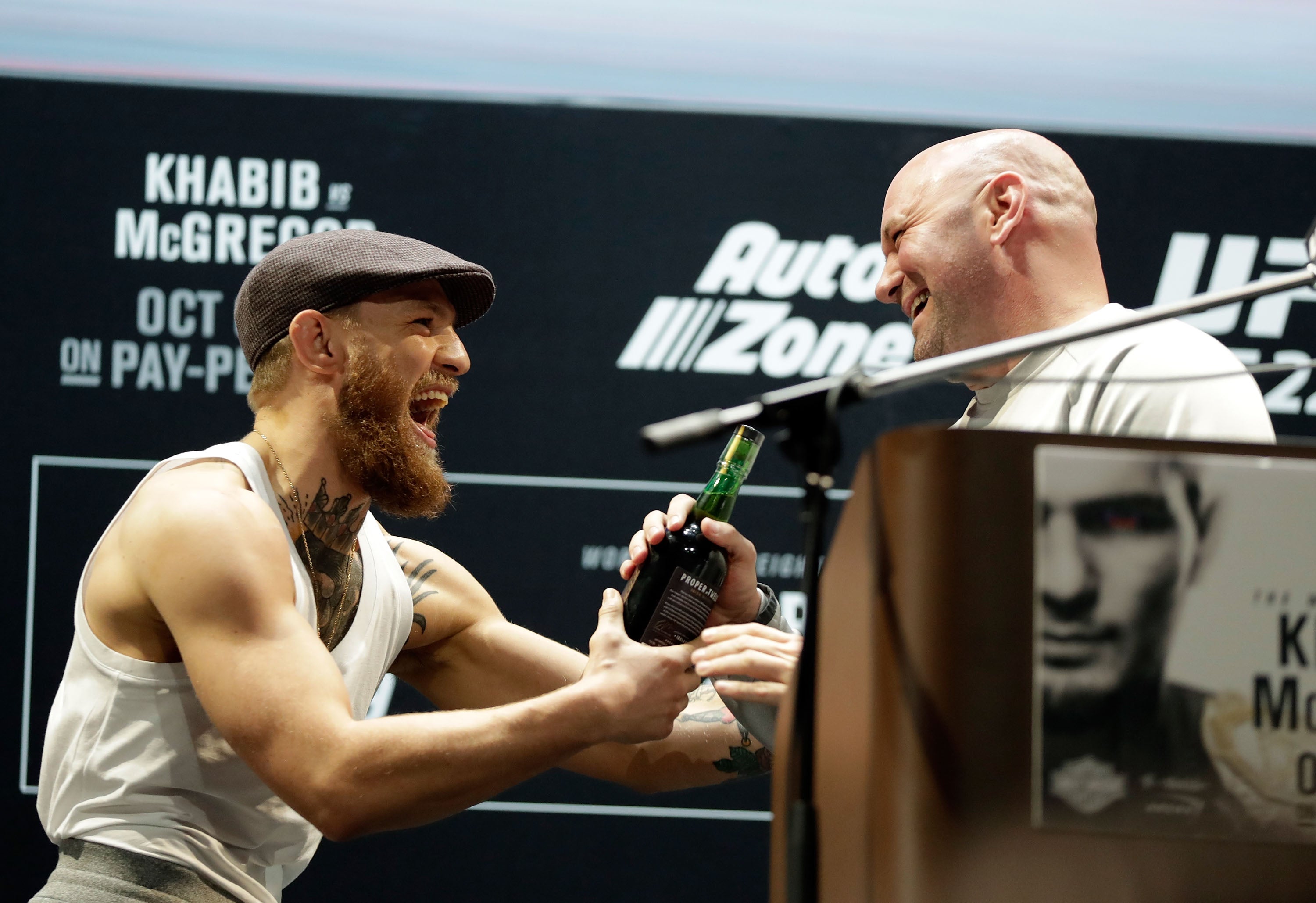 Conor McGregor (left) with Dana White in 2018