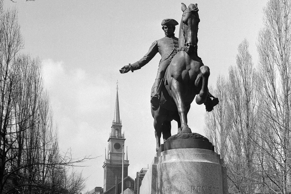 Paul Revere’s midnight ride is reenacted - but with modern-day tweaks