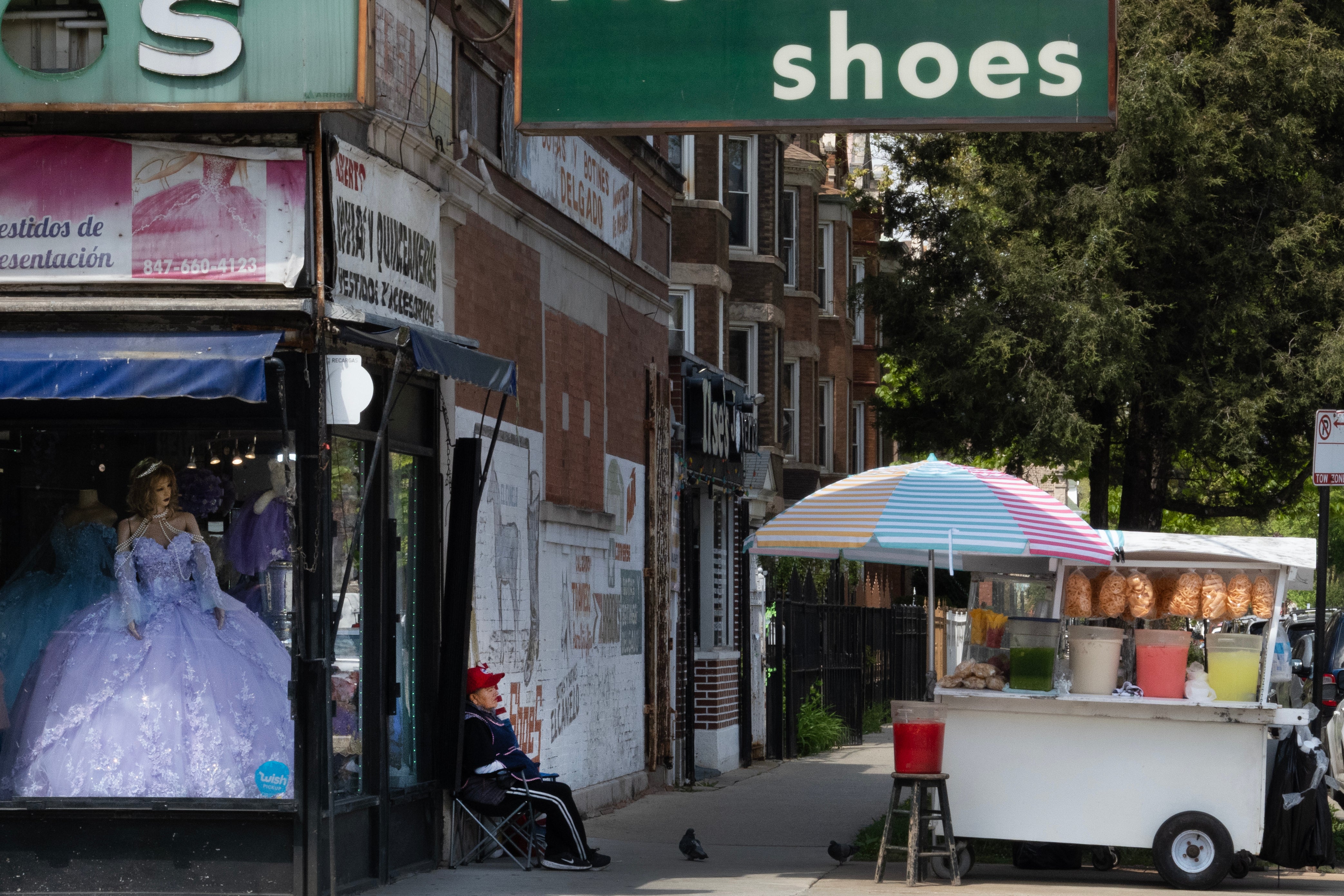 The parade has faced a difficult decade, remaining suspended from 2018 to 2022 due to the pandemic and municipal disagreements. A brief return two years ago was marred by security issues and multiple arrests after police rerouted the event due to local violence