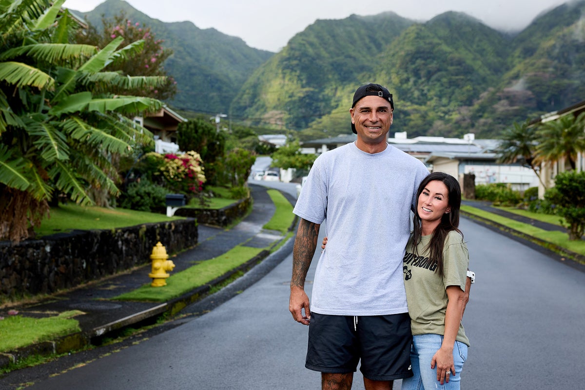 HGTV'nin 'Yenileme Aloha' yıldızları, cenaze kalıntılarını TV'de gösterdiği için dava açtı