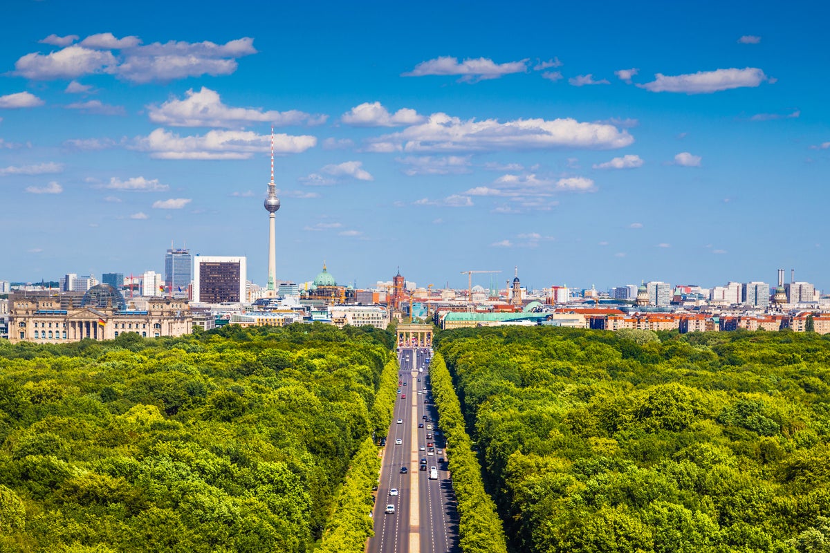 Berlin to reward litter picking tourists with free attraction tickets – UK Times Berlin to reward litter picking tourists with free attraction tickets – UK Times