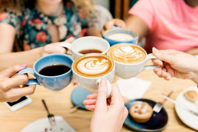 <p>Tres hurras por el café: ahora se entiende que mejora “de forma significativa” el estado de ánimo y se vincula con múltiples beneficios para la salud</p>