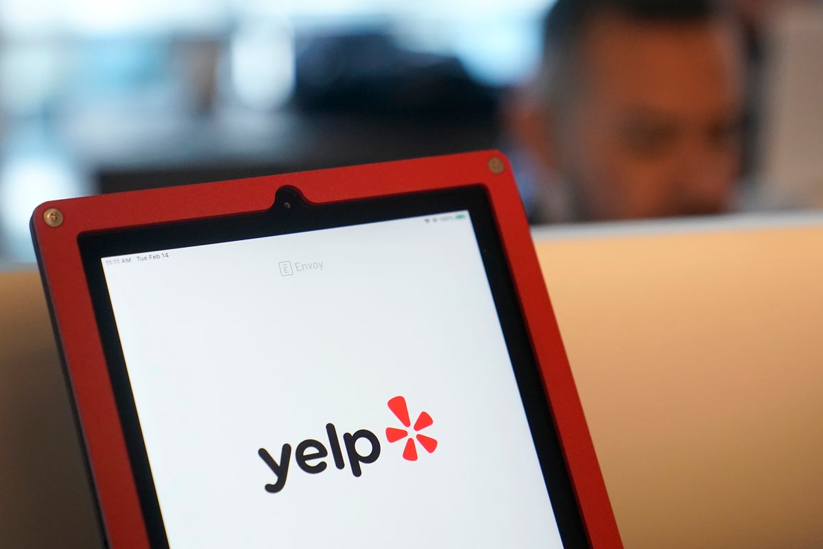Yelp introduces an AI chatbot to help users sift local recommendations