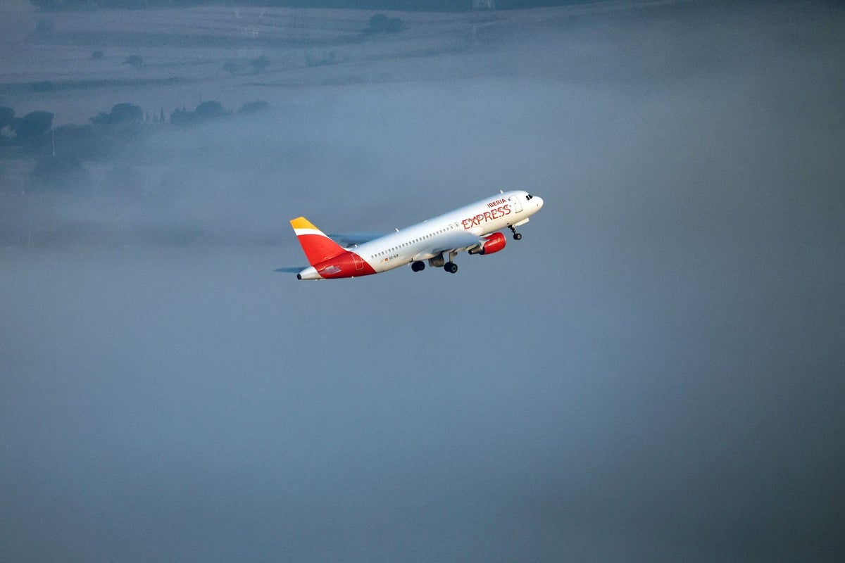 Spanish airlines are adding flights despite concerns over jet fuel shortages