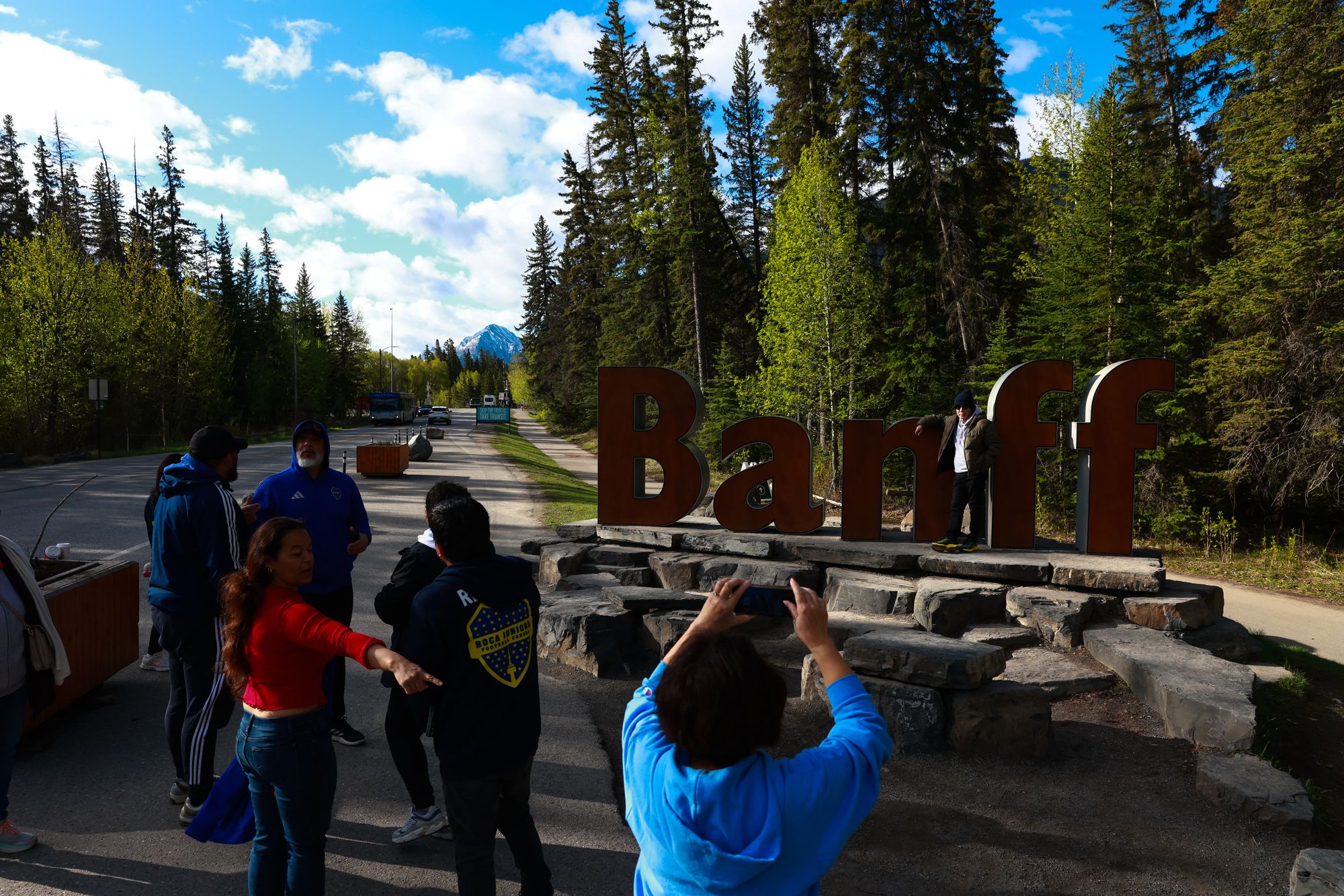 Even as Canadian travelers ditch the US, more Americans are vacationing north of the border, according to a new report