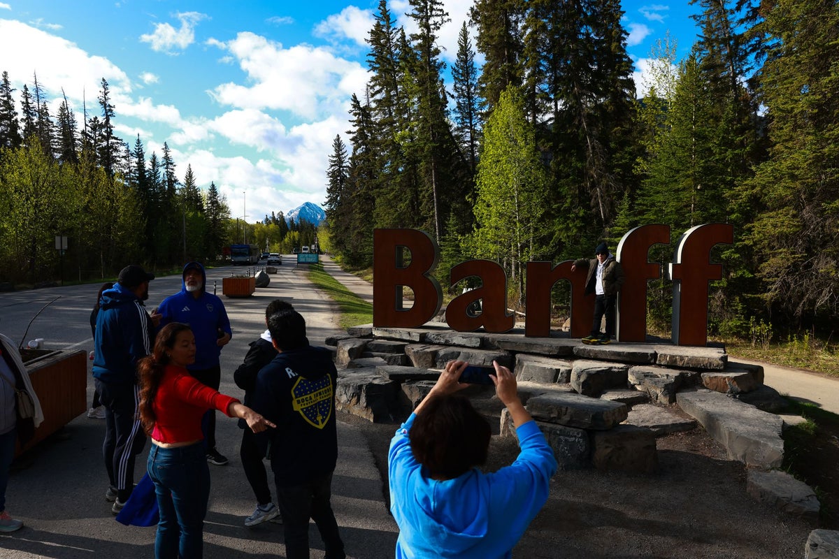 Even as Canadians ditch the US, Americans are taking more trips north of the border