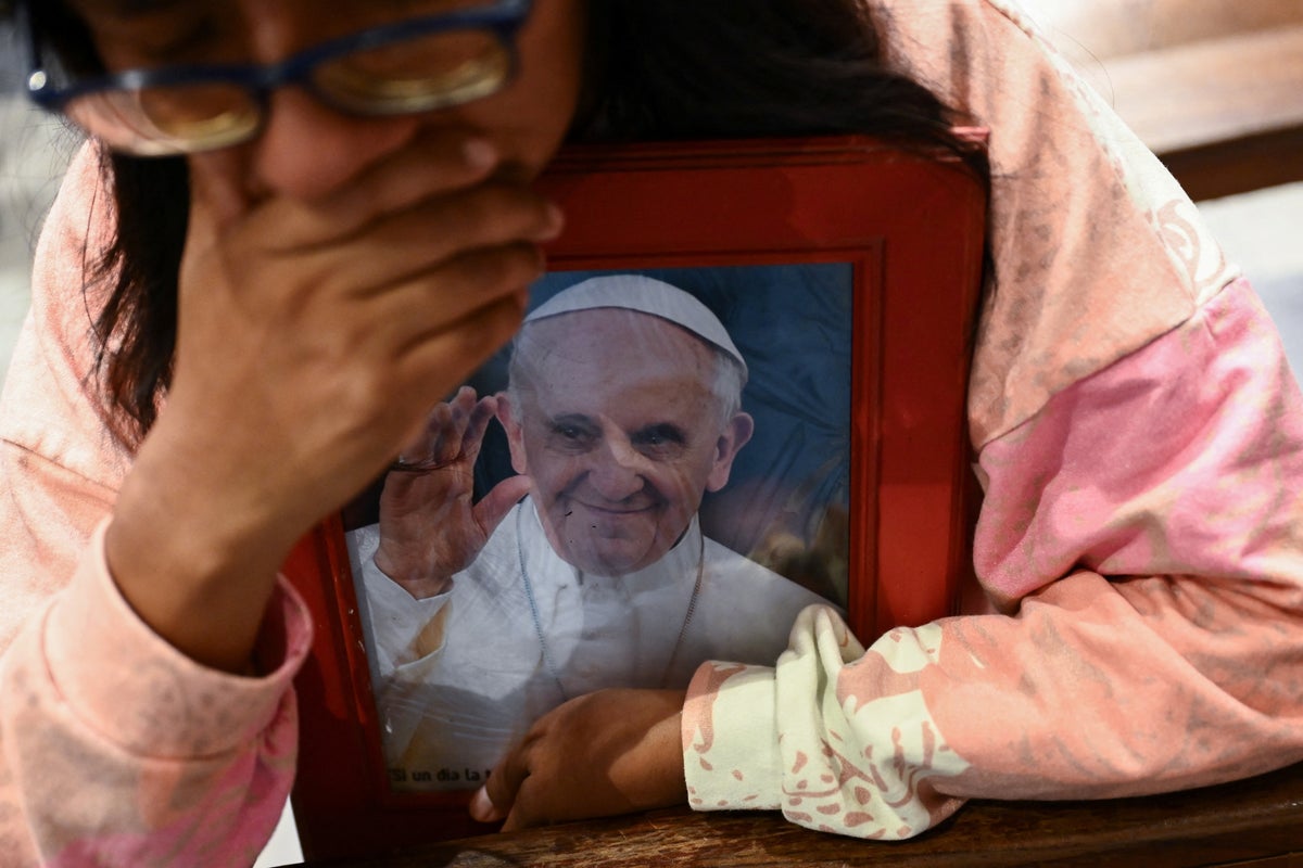 Pope Leo pays tribute to ‘great gift’ Pope Francis on first anniversary of his death
