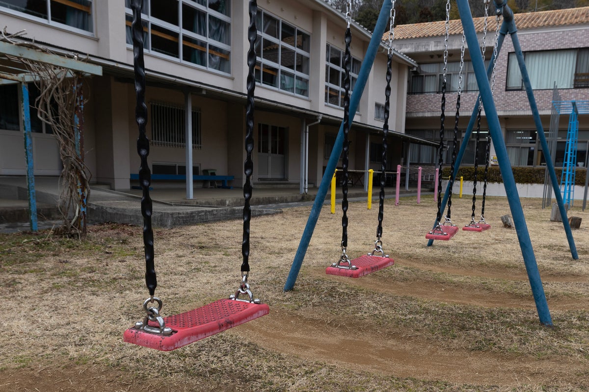 Japan is offering to pay single people to go on dating apps